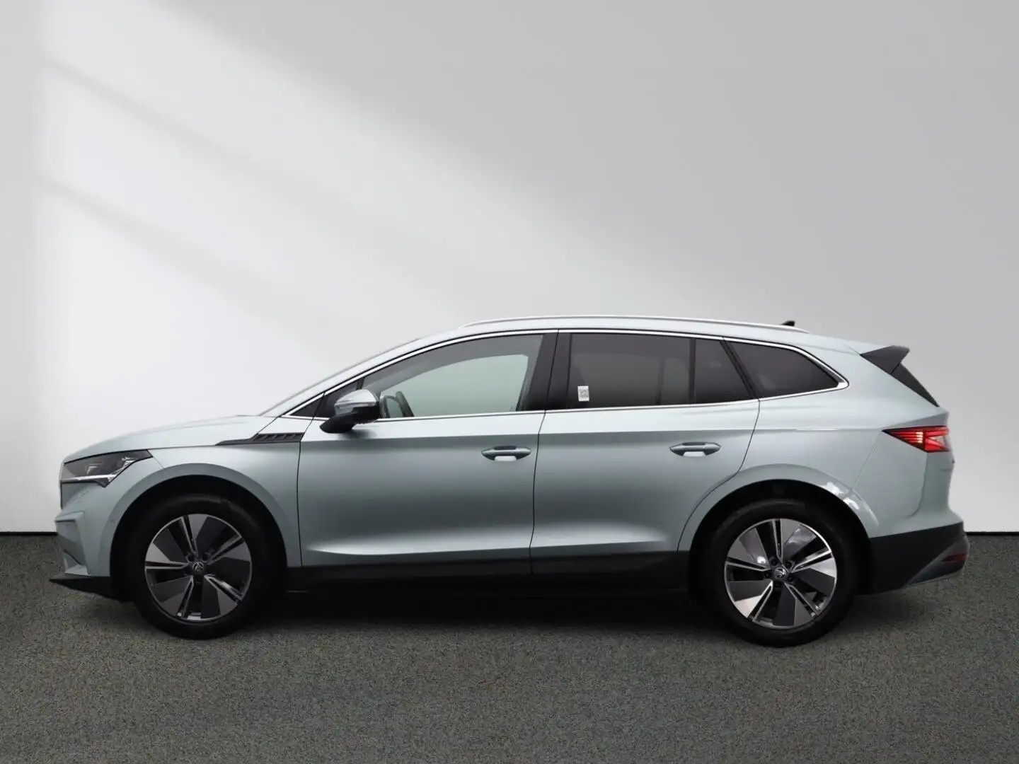 Skoda Enyaq CarPlay Matrix AHK Digitales Cockpit Navi Silber - 2