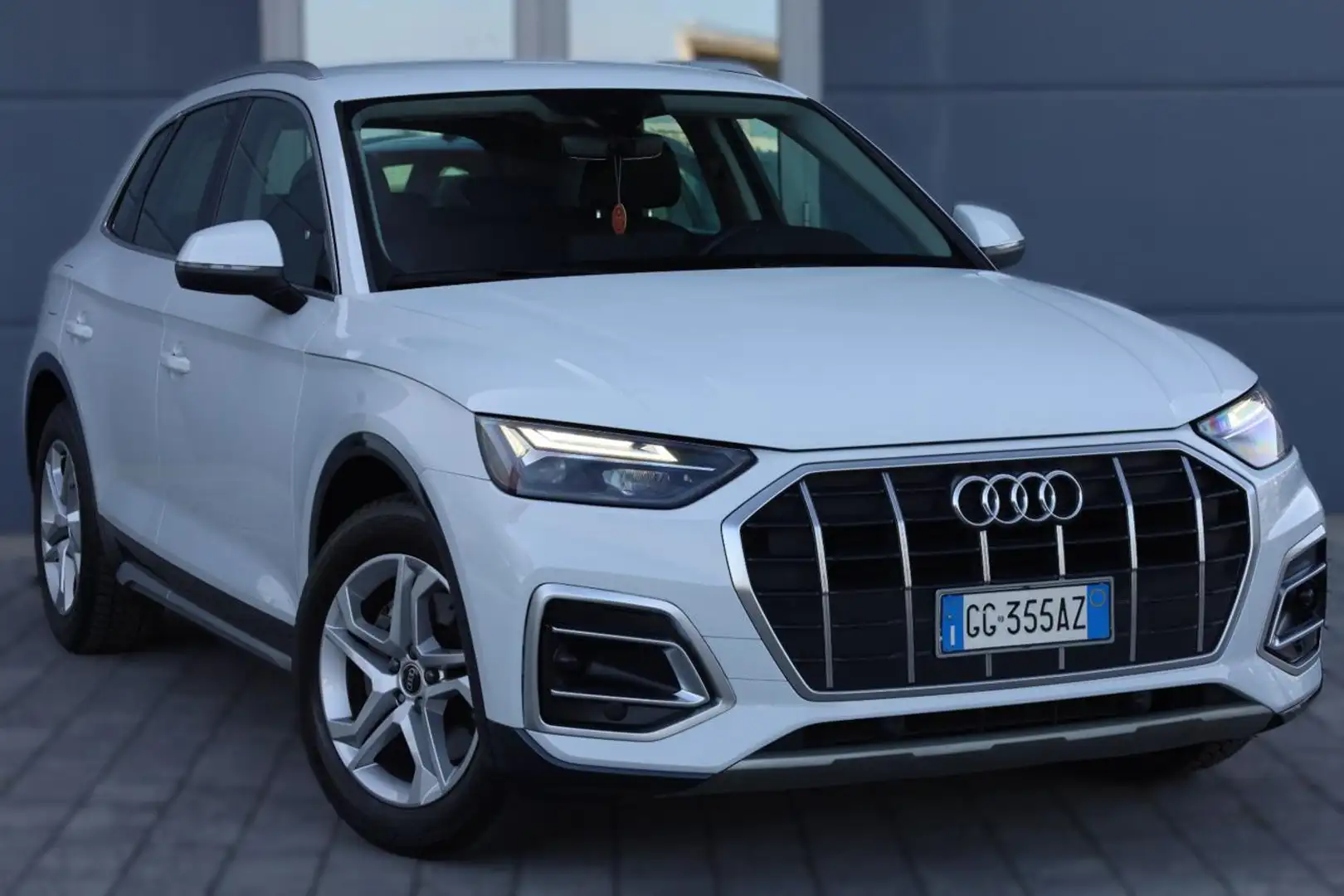 Audi Q5 35 TDI S tronic Business Advanced Bianco - 2