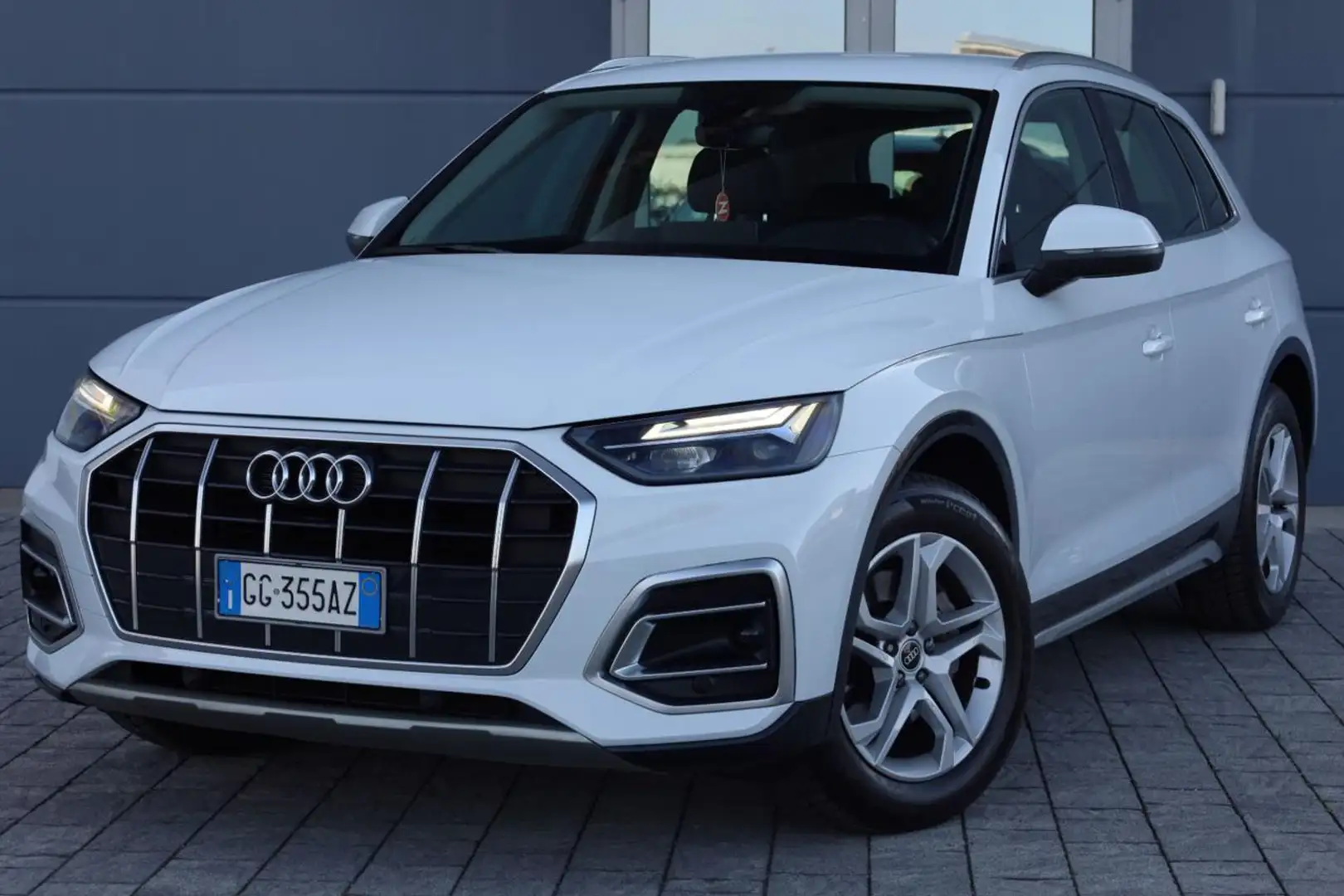 Audi Q5 35 TDI S tronic Business Advanced Bianco - 1