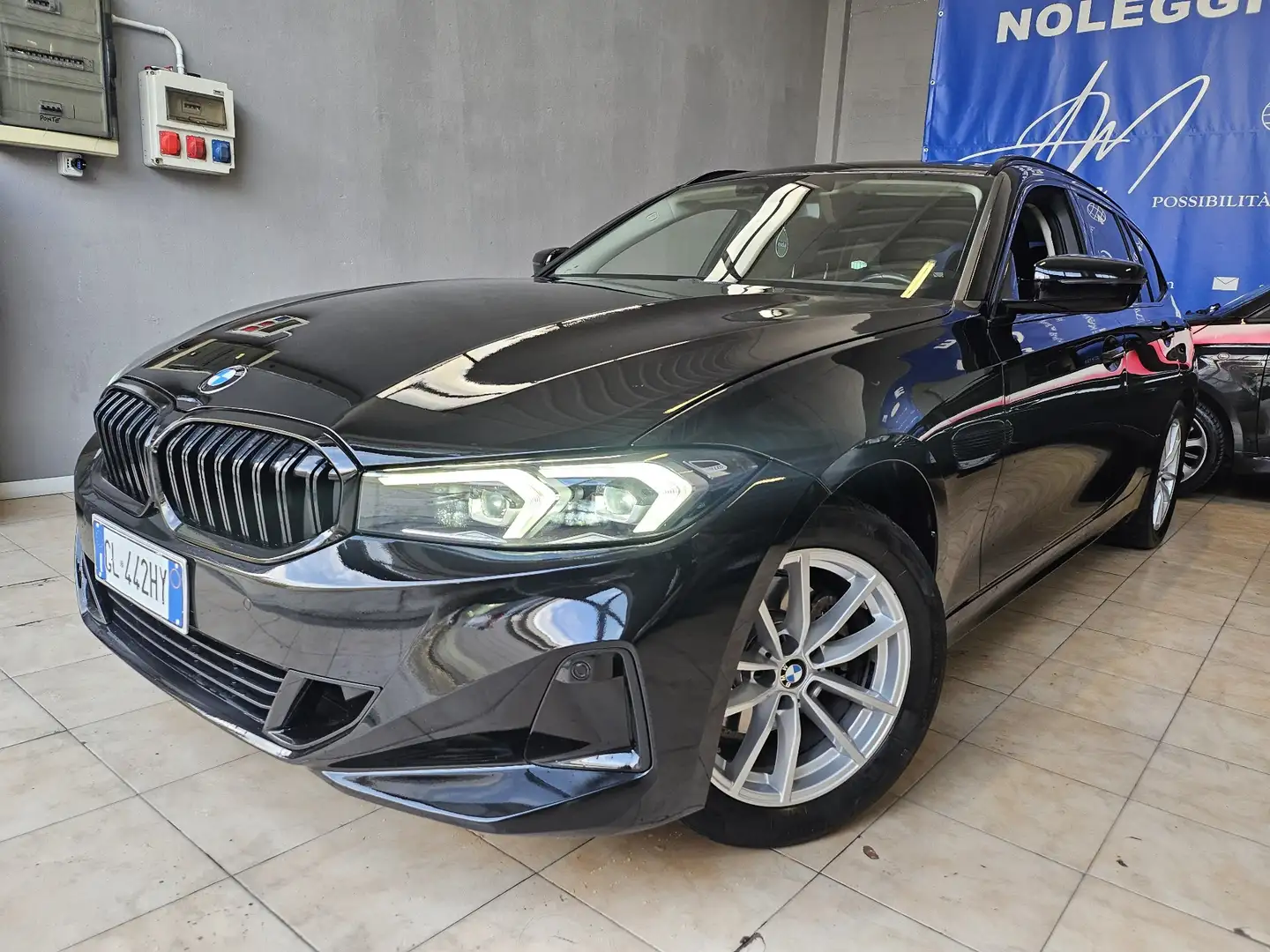BMW 320 Serie 3 G21 320d Touring mhev 48V xdrive auto Schwarz - 1
