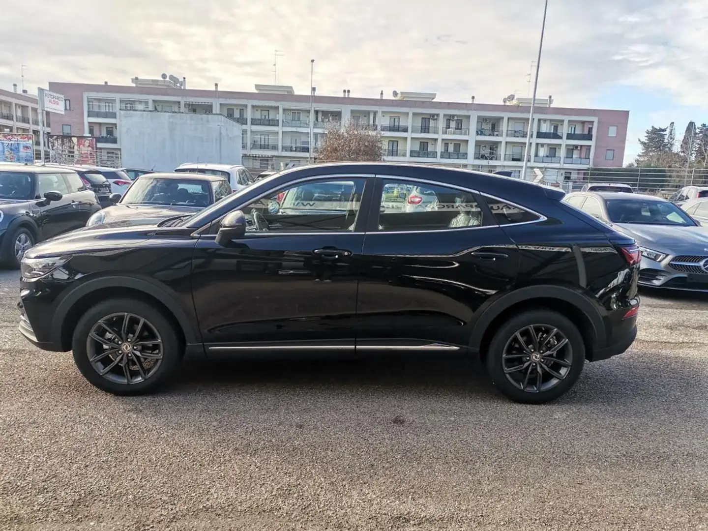 DFSK Glory 580 F5 coupe GPL Nero - 2