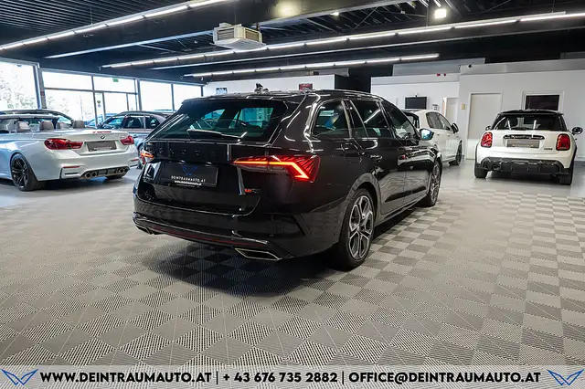 Skoda Octavia view 8