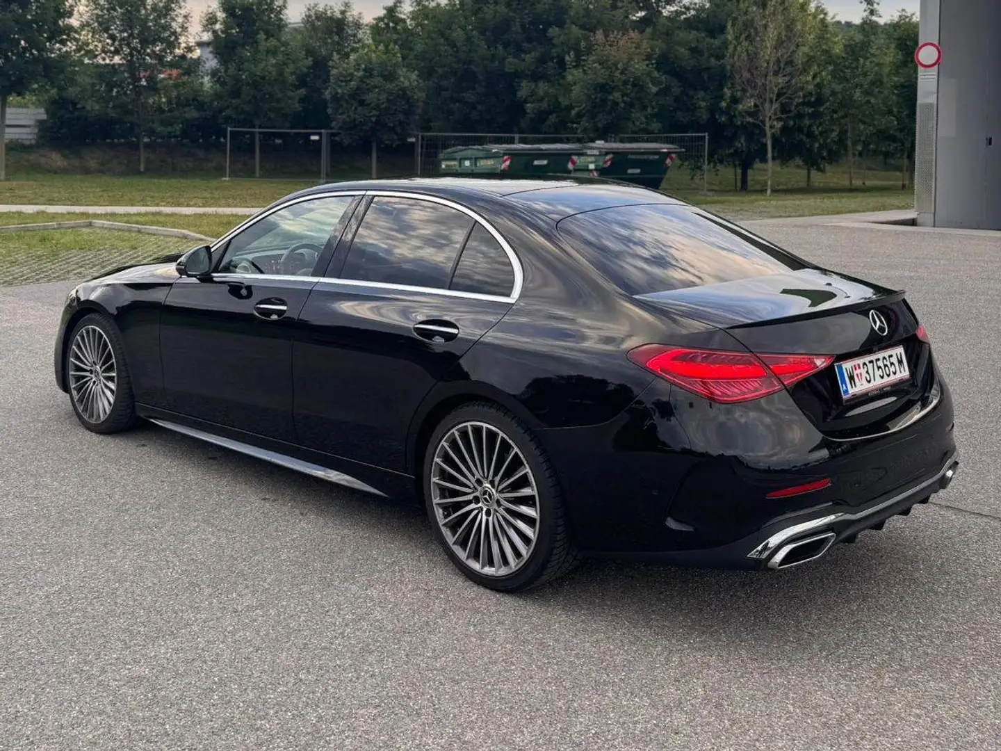 Mercedes-Benz C 220 C 220d Aut. Schwarz - 2
