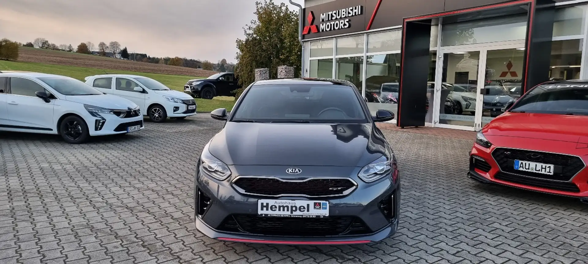 Kia ProCeed / pro_cee'd GT 1,6 TGDI DCT LED NAVI PANO Grau - 2