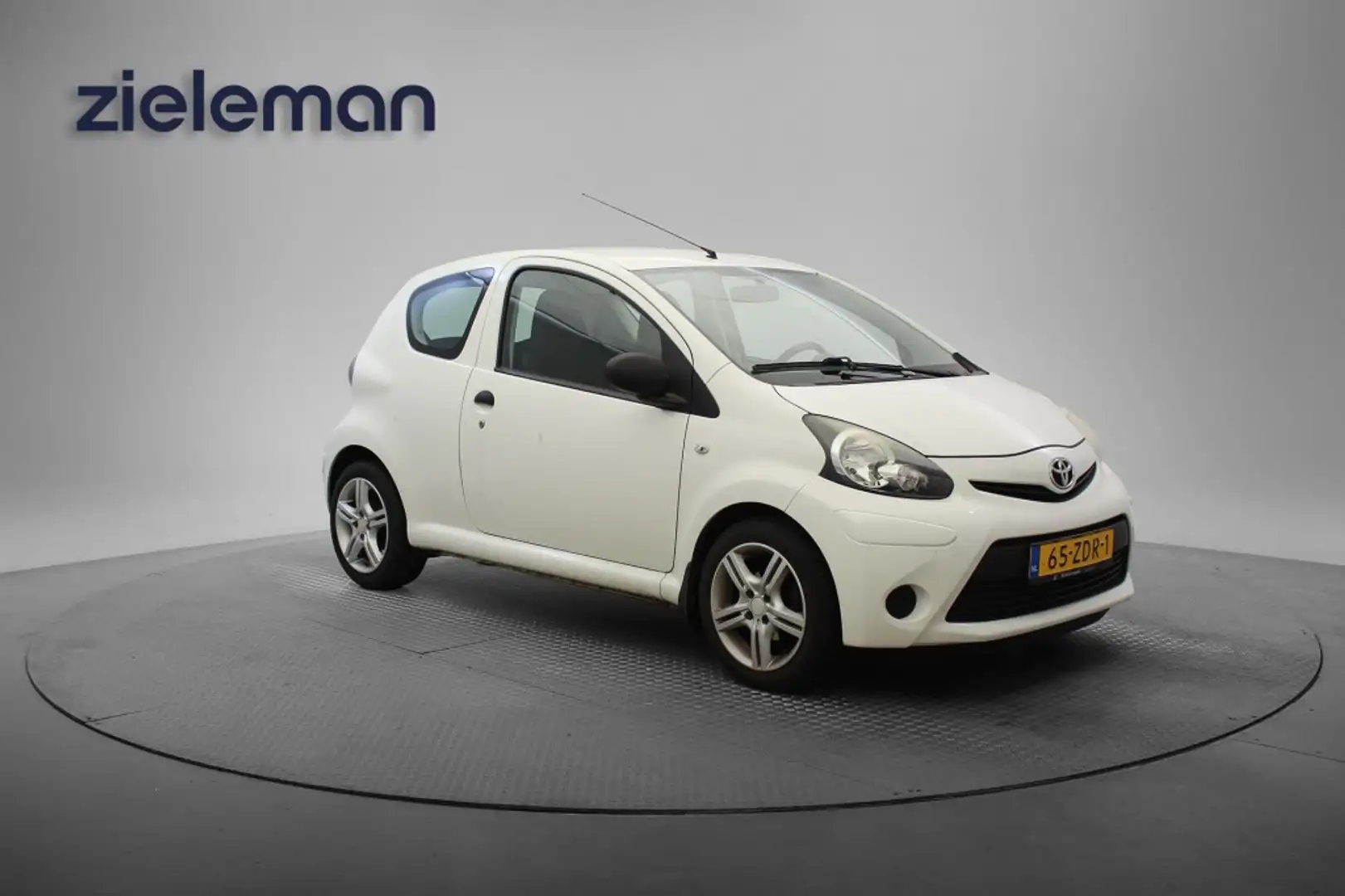 Toyota Aygo 1.0 VVT-i Access Wit - 1