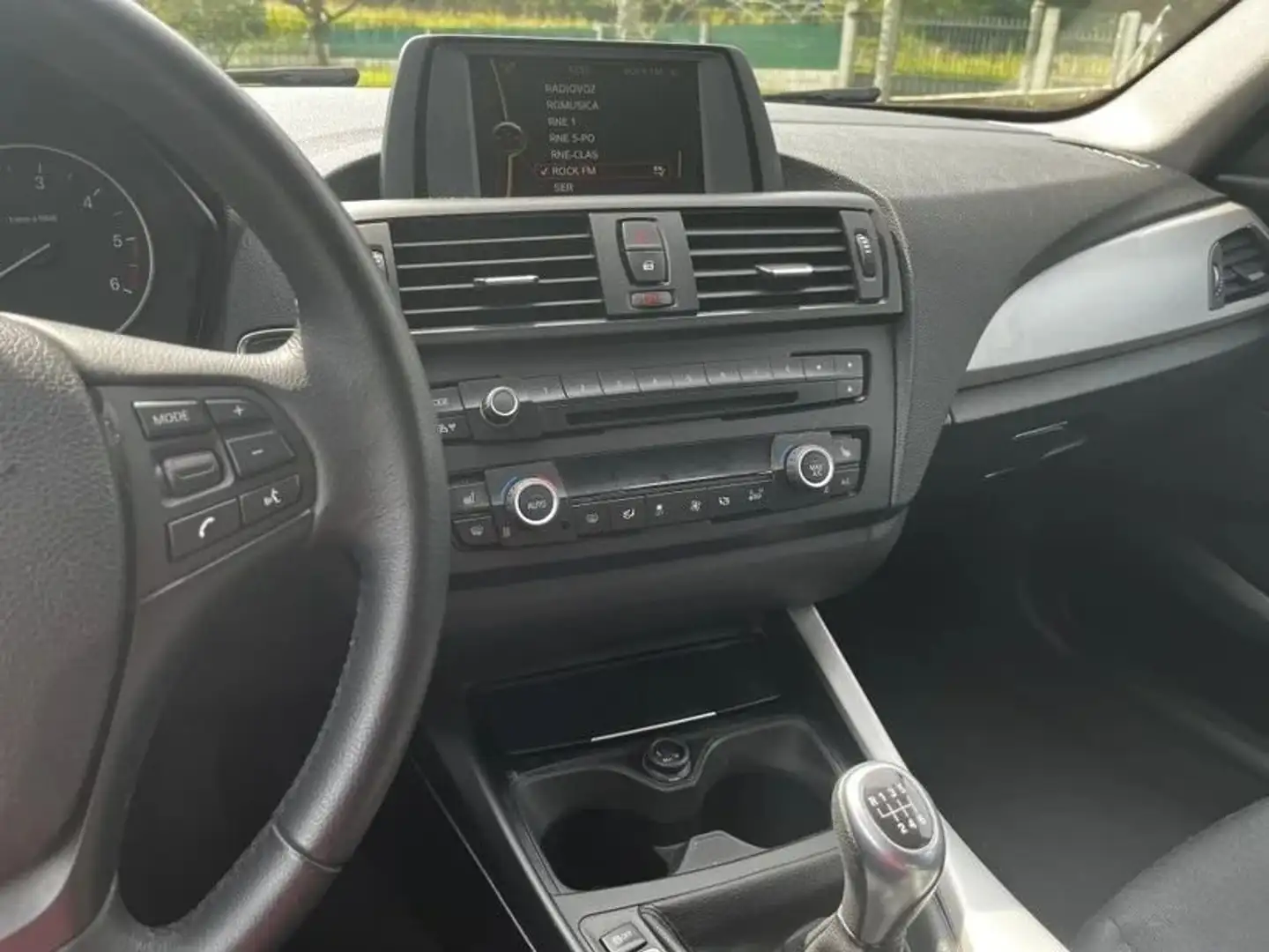 BMW 116 116d Azul - 2
