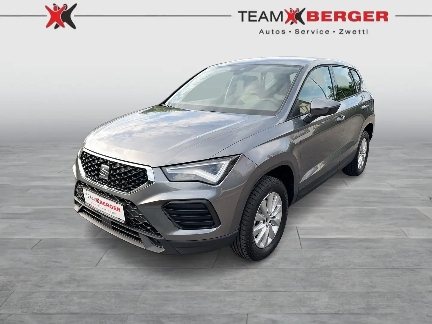 SEAT Ateca Reference 1.0 TSI Grau - 1