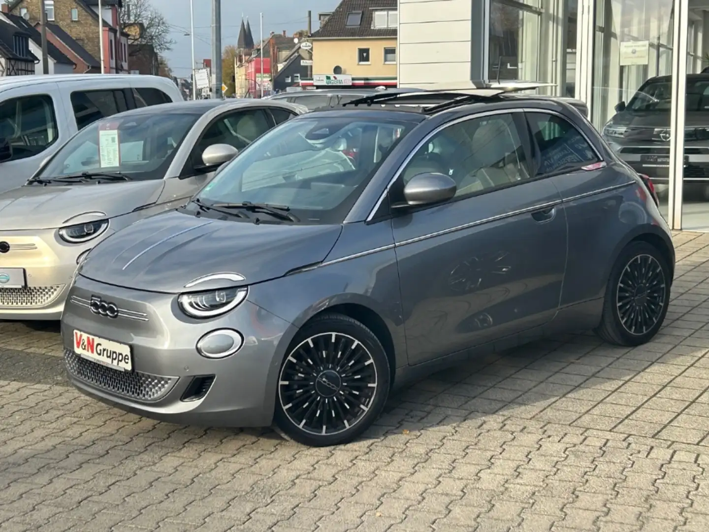 Fiat 500e Icon LED Schiebedach Kamera Navigation SHZ Grau - 2