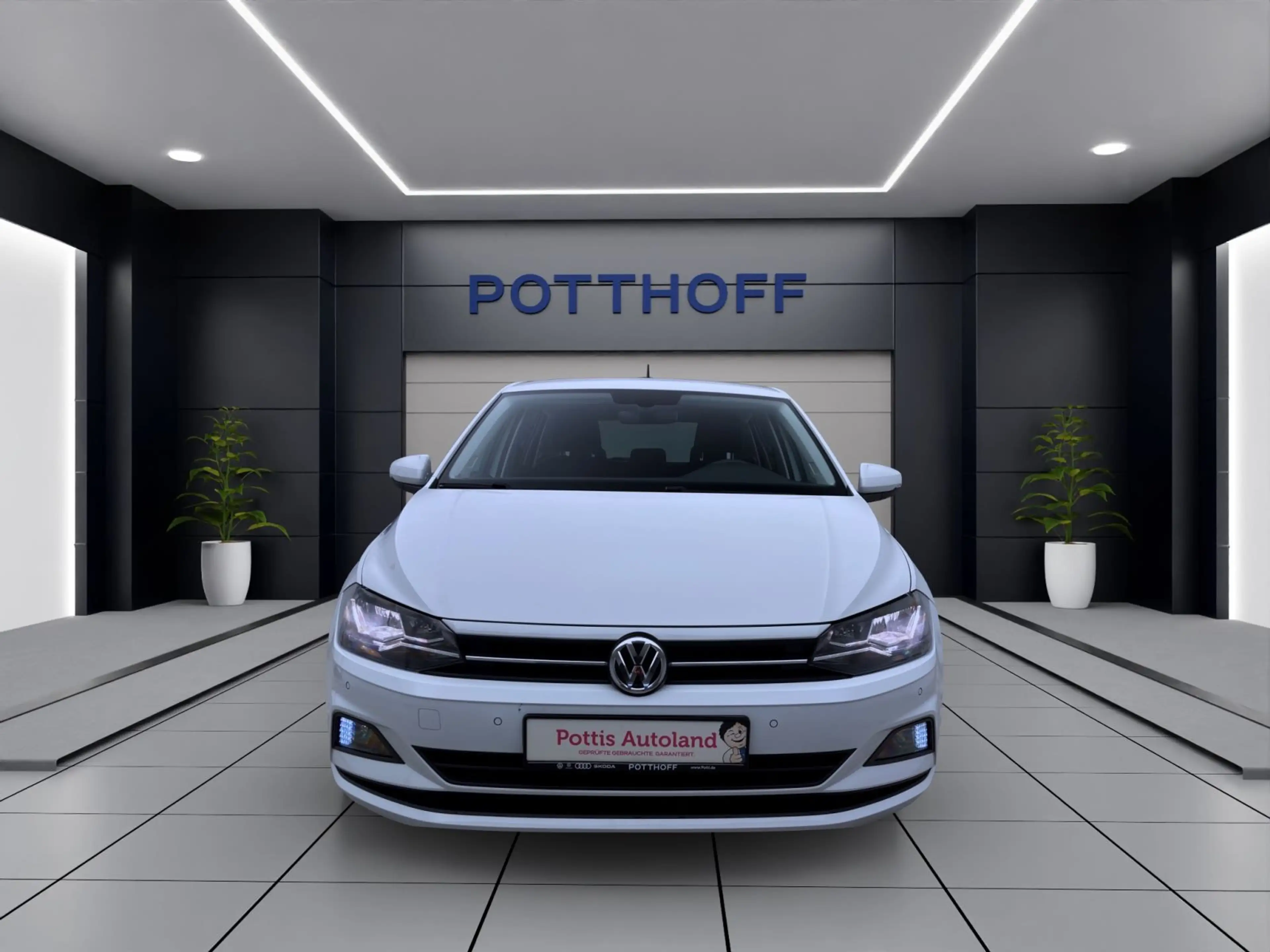 Volkswagen Polo 1.0 MPI COMFORTLINE NAVI PDC SITZHZG KLIMA — photo 8