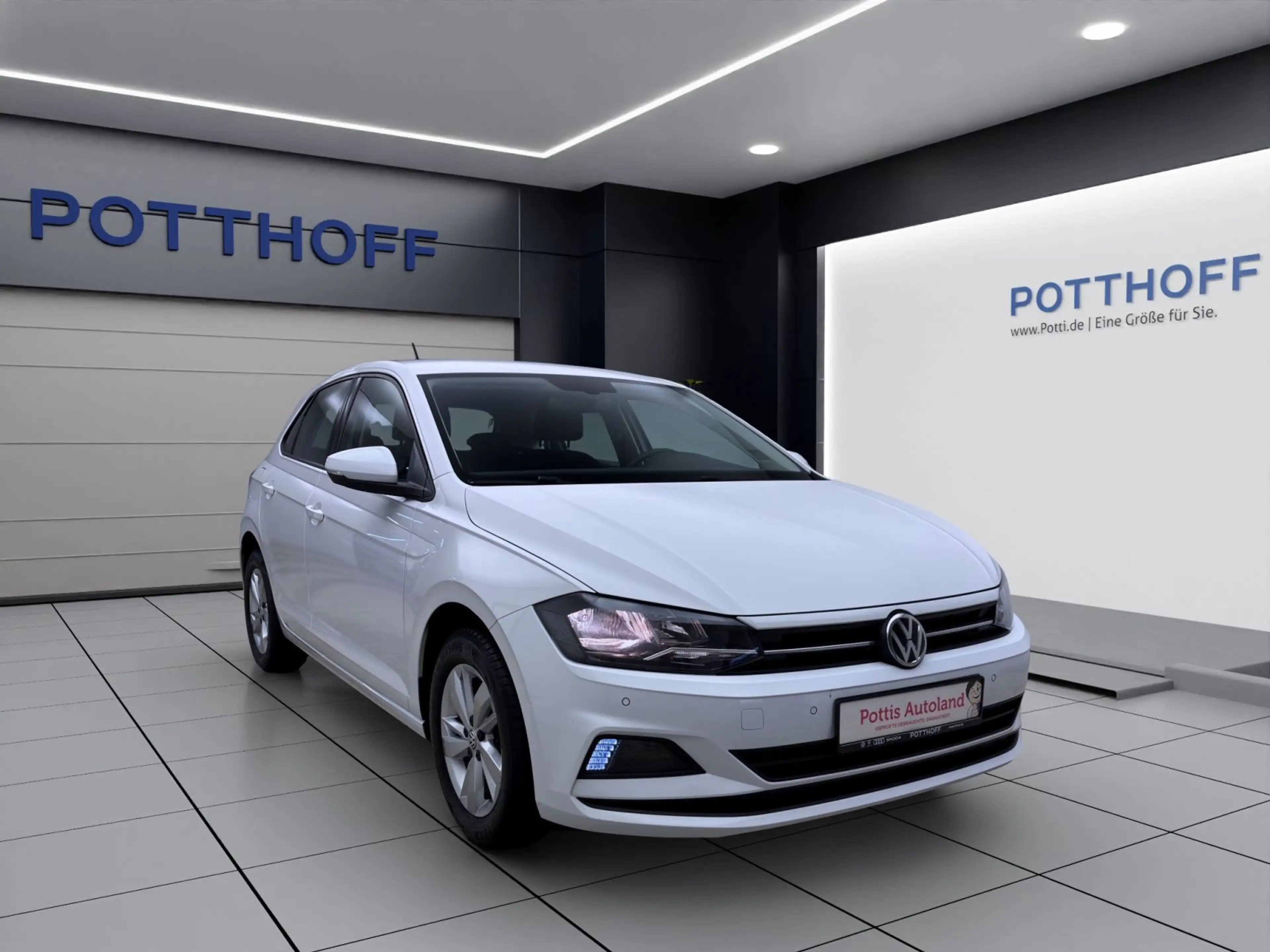 Volkswagen Polo 1.0 MPI COMFORTLINE NAVI PDC SITZHZG KLIMA — photo 7