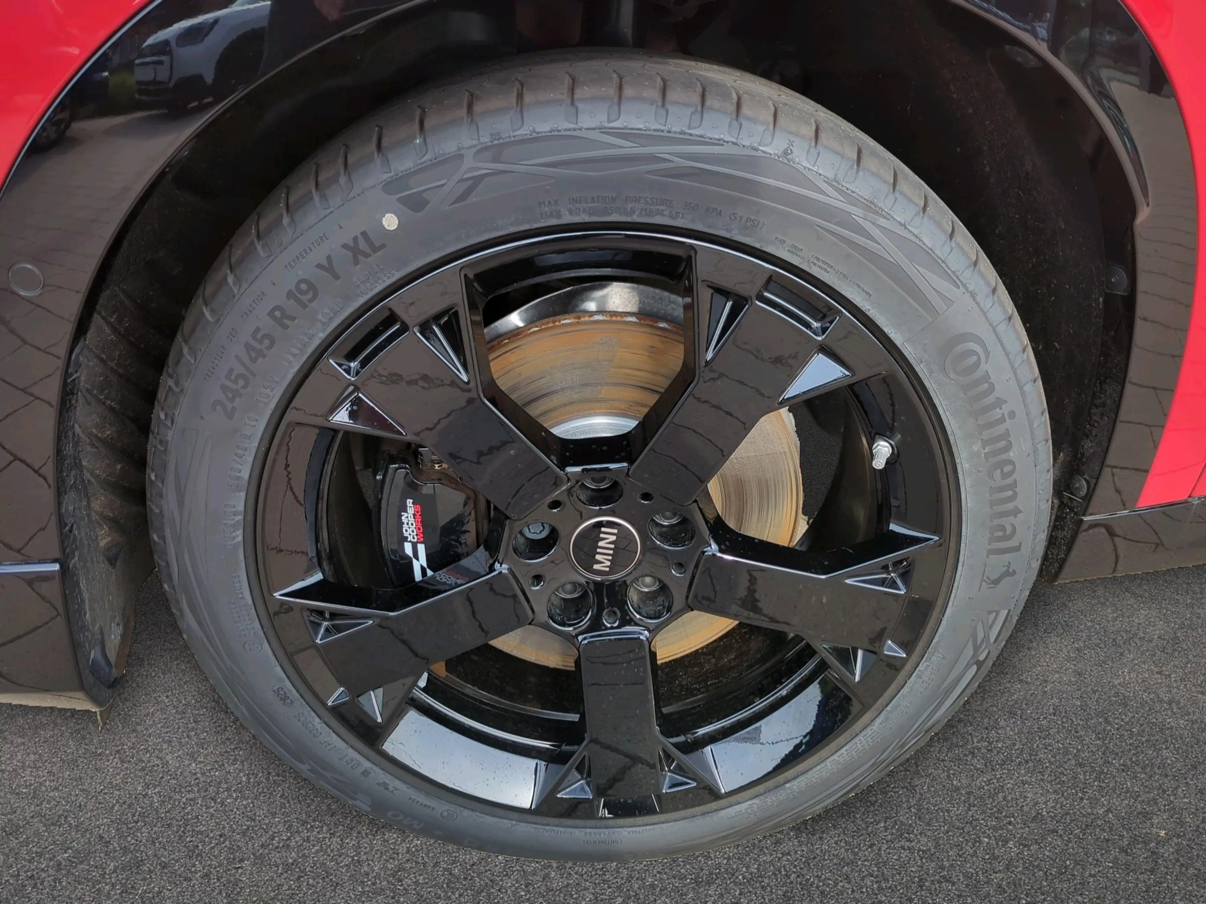 MINI Countryman S All4 John Cooper Works Trim — photo 11