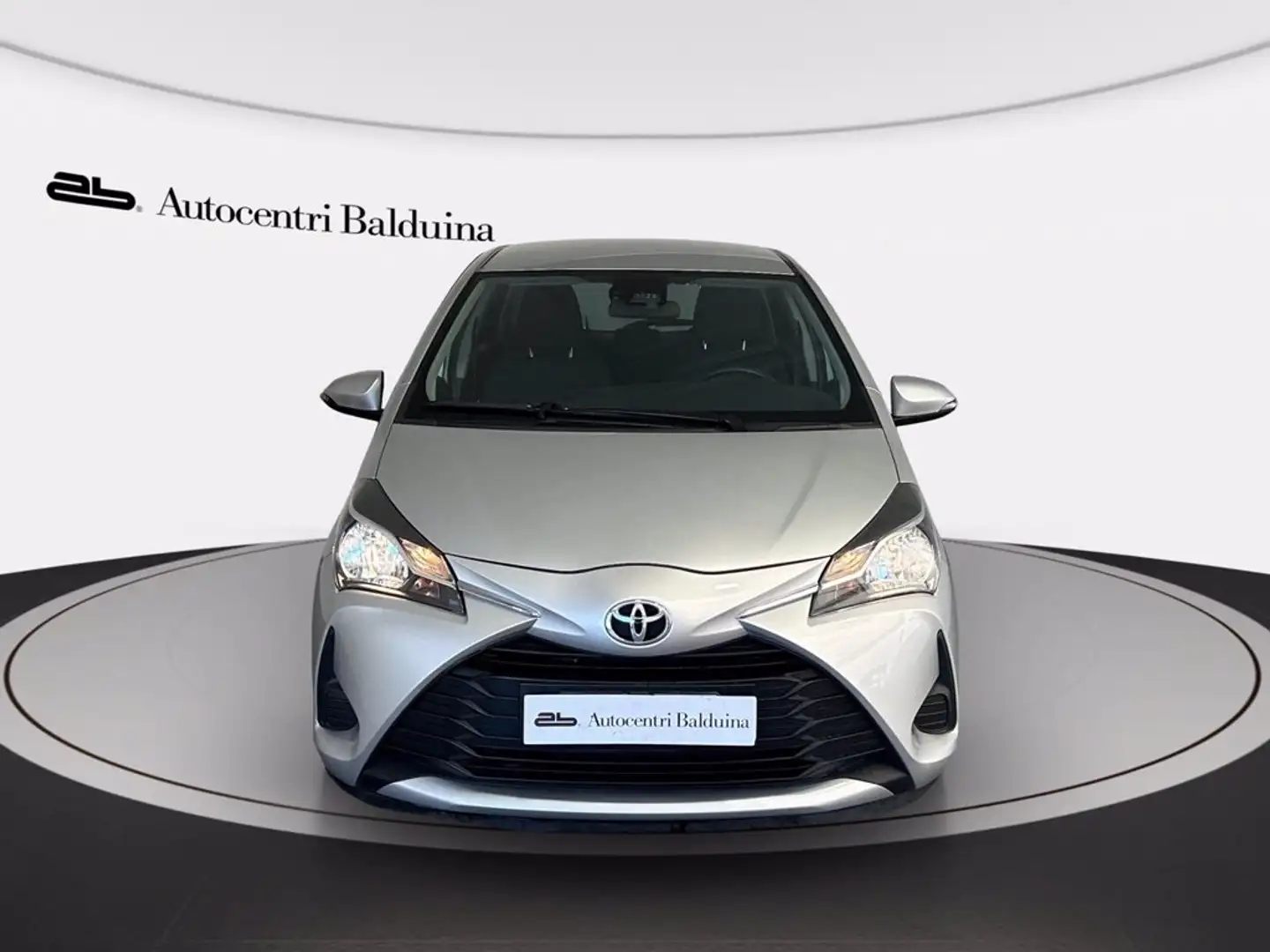 Toyota Yaris 5p 1.0 business Gris - 2