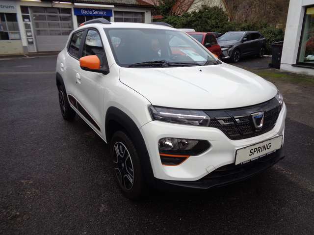 Imagine Dacia Spring Comfort Plus