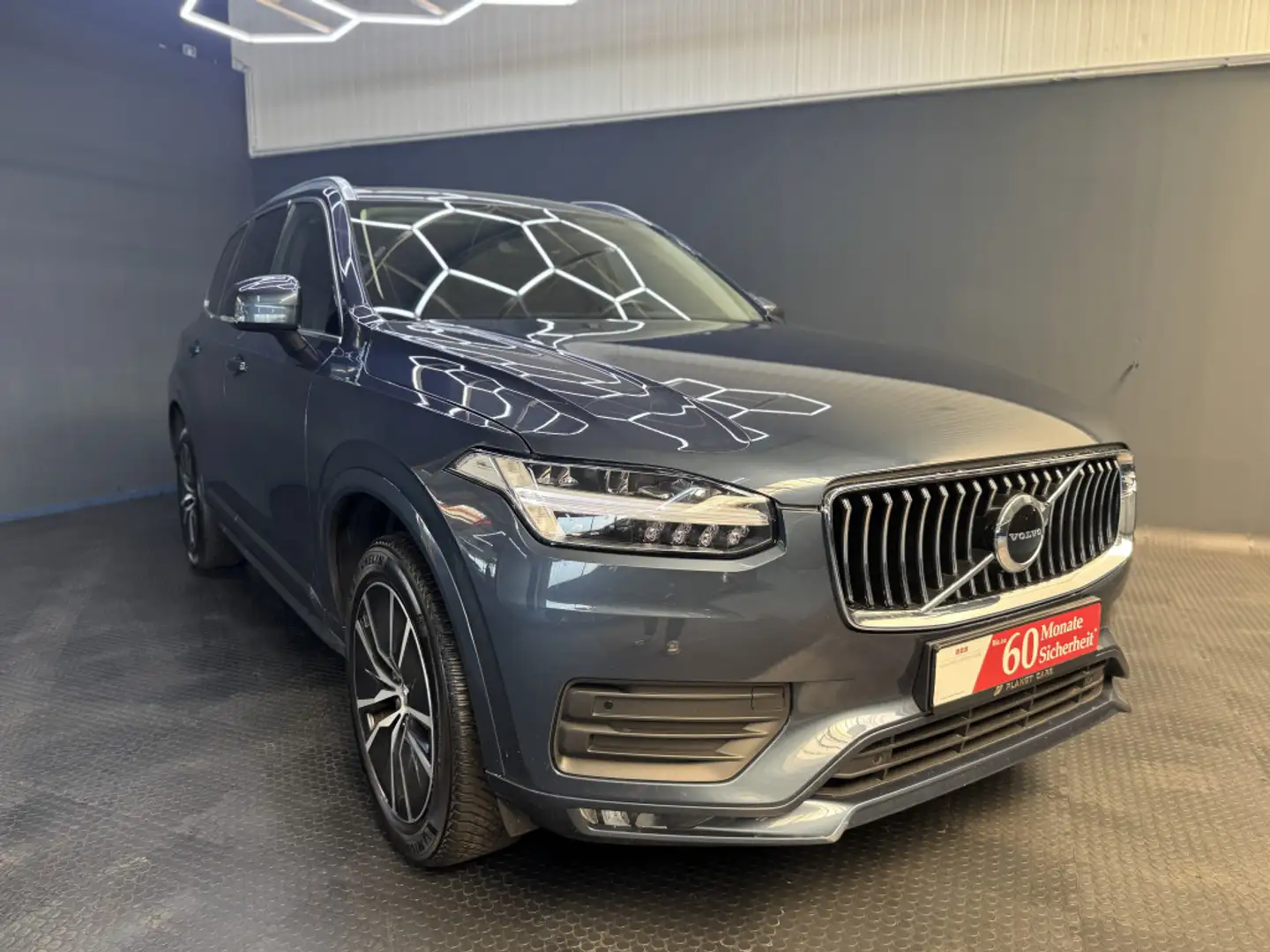 Volvo XC90 Momentum Pro AWD*3J.Garantie*7-Sitze*1.Hand Blue - 1