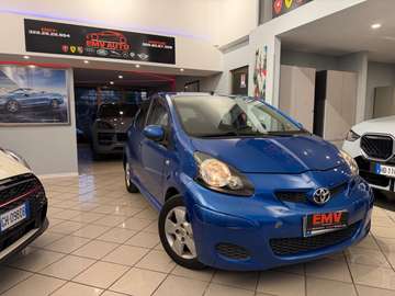 Aygo 1.0 12V VVT-i 5 porte M-MT automatica