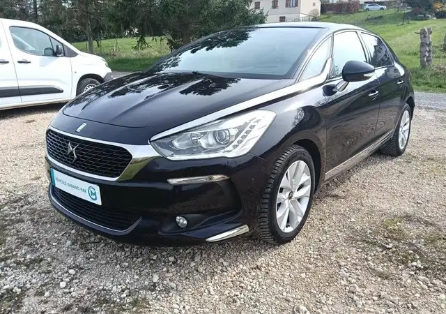 DS Automobiles DS 5 HDi 120 cv So chic Révisé & garantie 12 mois kit distribution remplacé