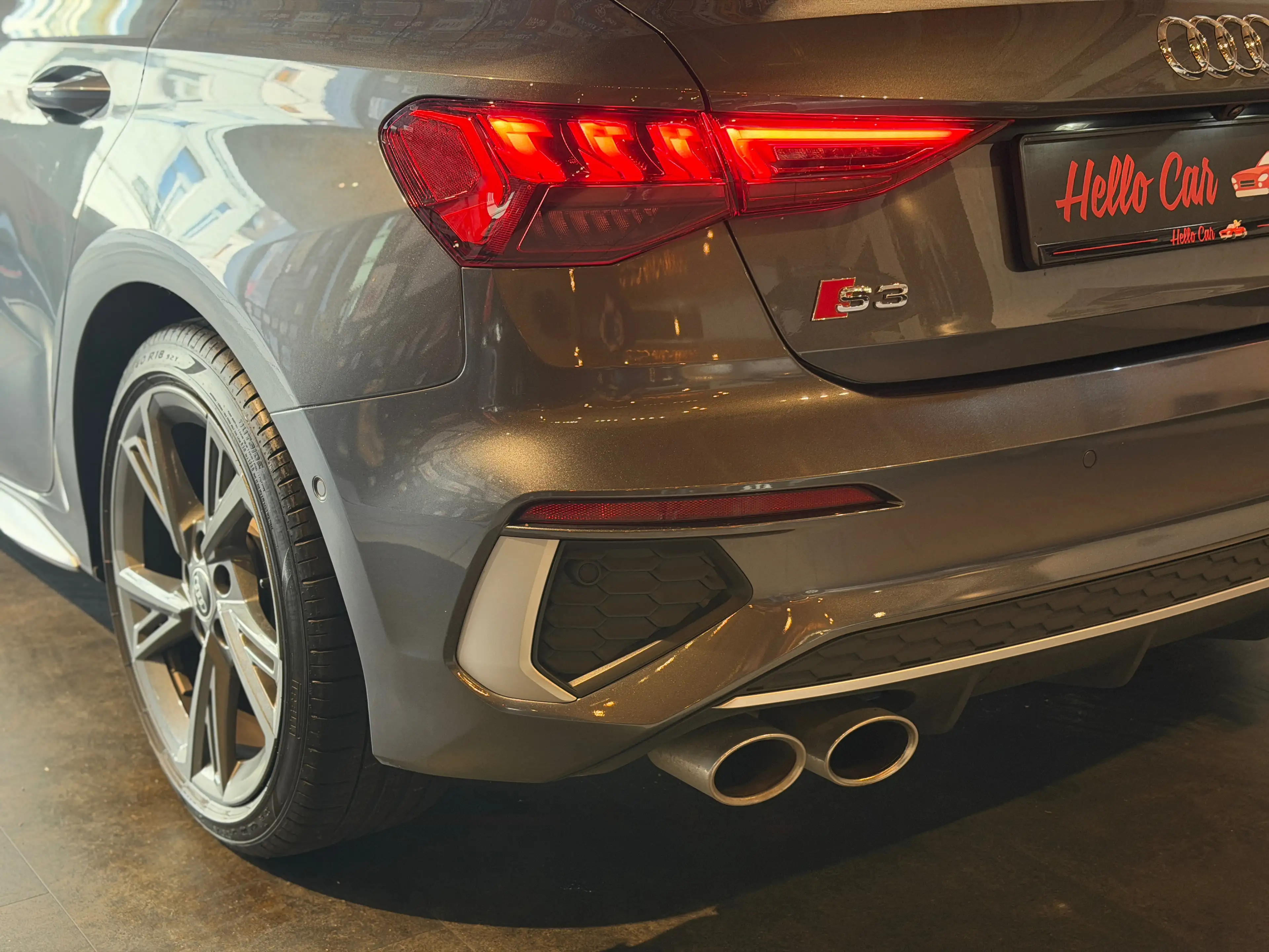 Audi S3 Sportback 2.0 TFSI * 228 KW / 310 CH * CUIRS * CARPLAY * JANTES 18" * GARANTIE — photo 9