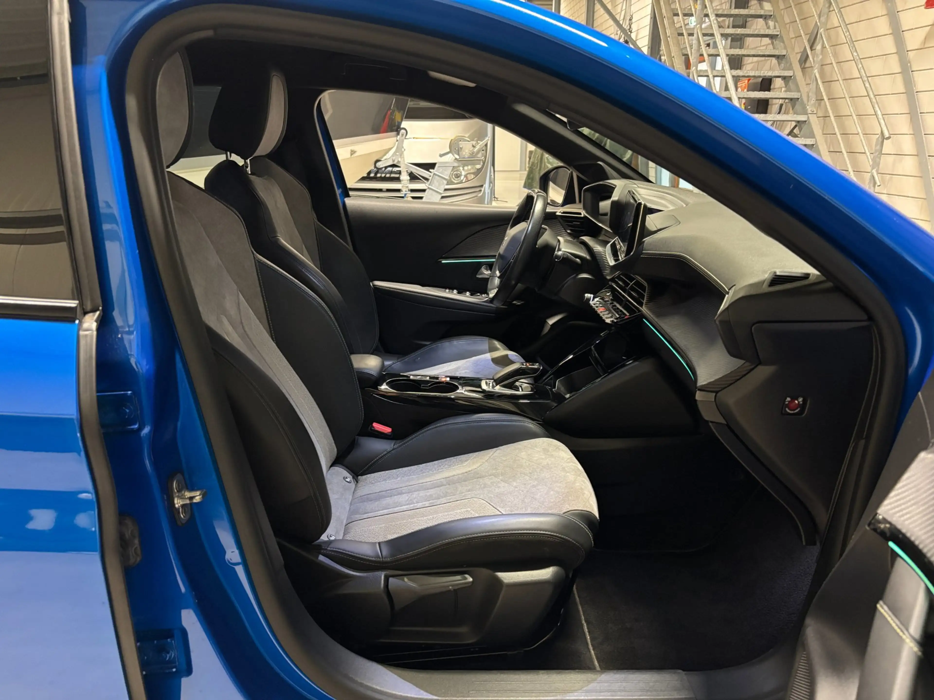 Peugeot e-208 EV GT 350 50 kWh|Carplay|Stoelverw|Cruise|Camera — photo 41