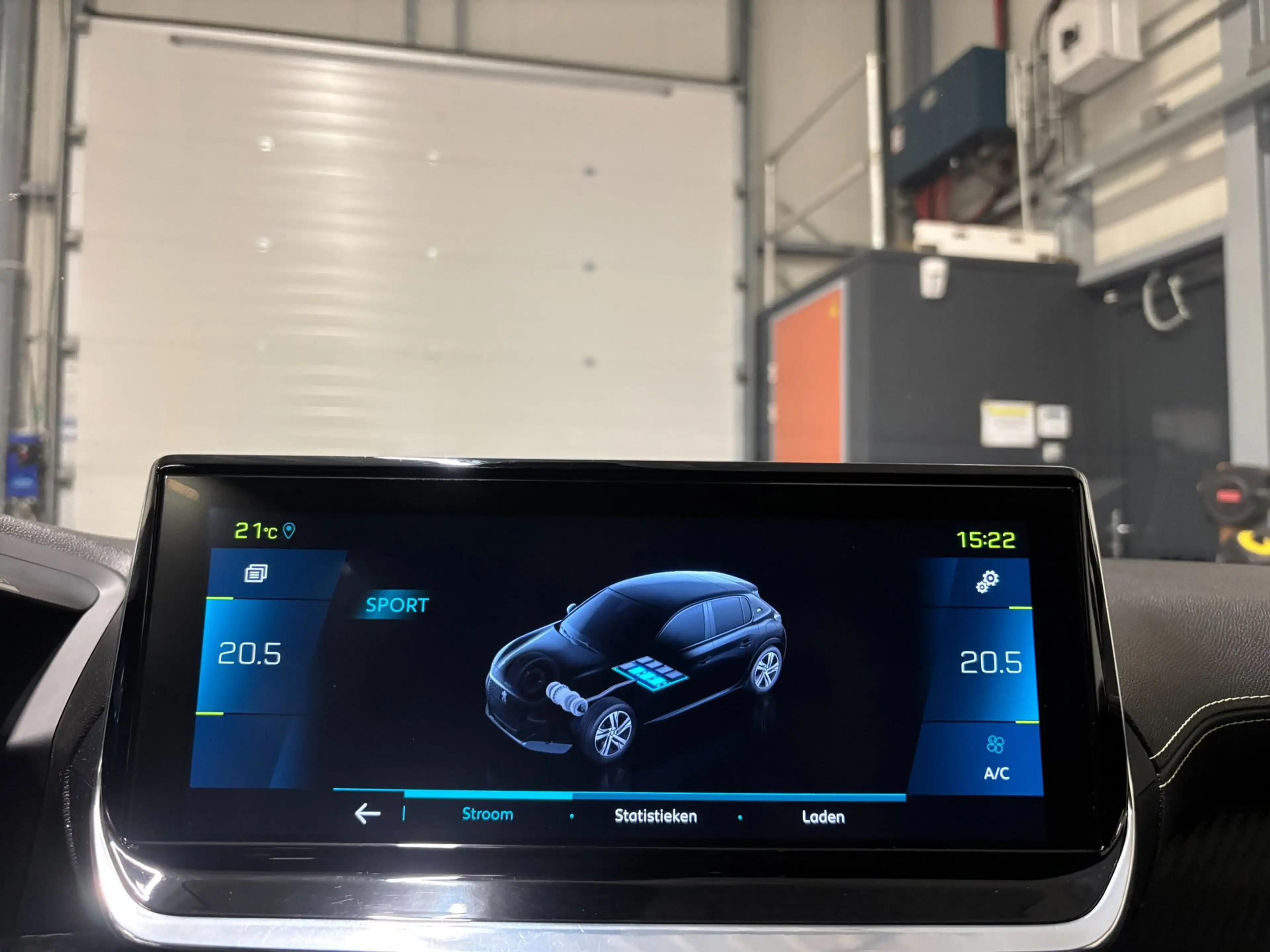 Peugeot e-208 EV GT 350 50 kWh|Carplay|Stoelverw|Cruise|Camera — photo 31