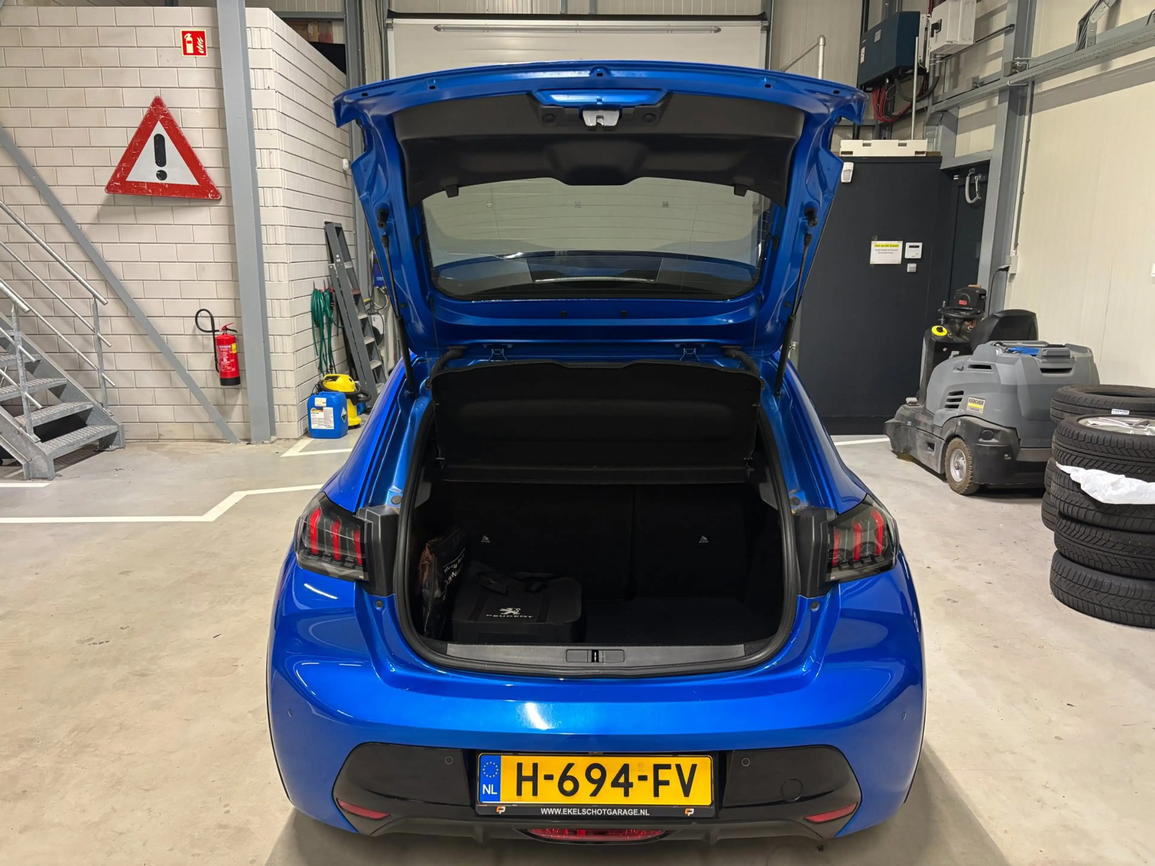 Peugeot e-208 EV GT 350 50 kWh|Carplay|Stoelverw|Cruise|Camera — photo 39