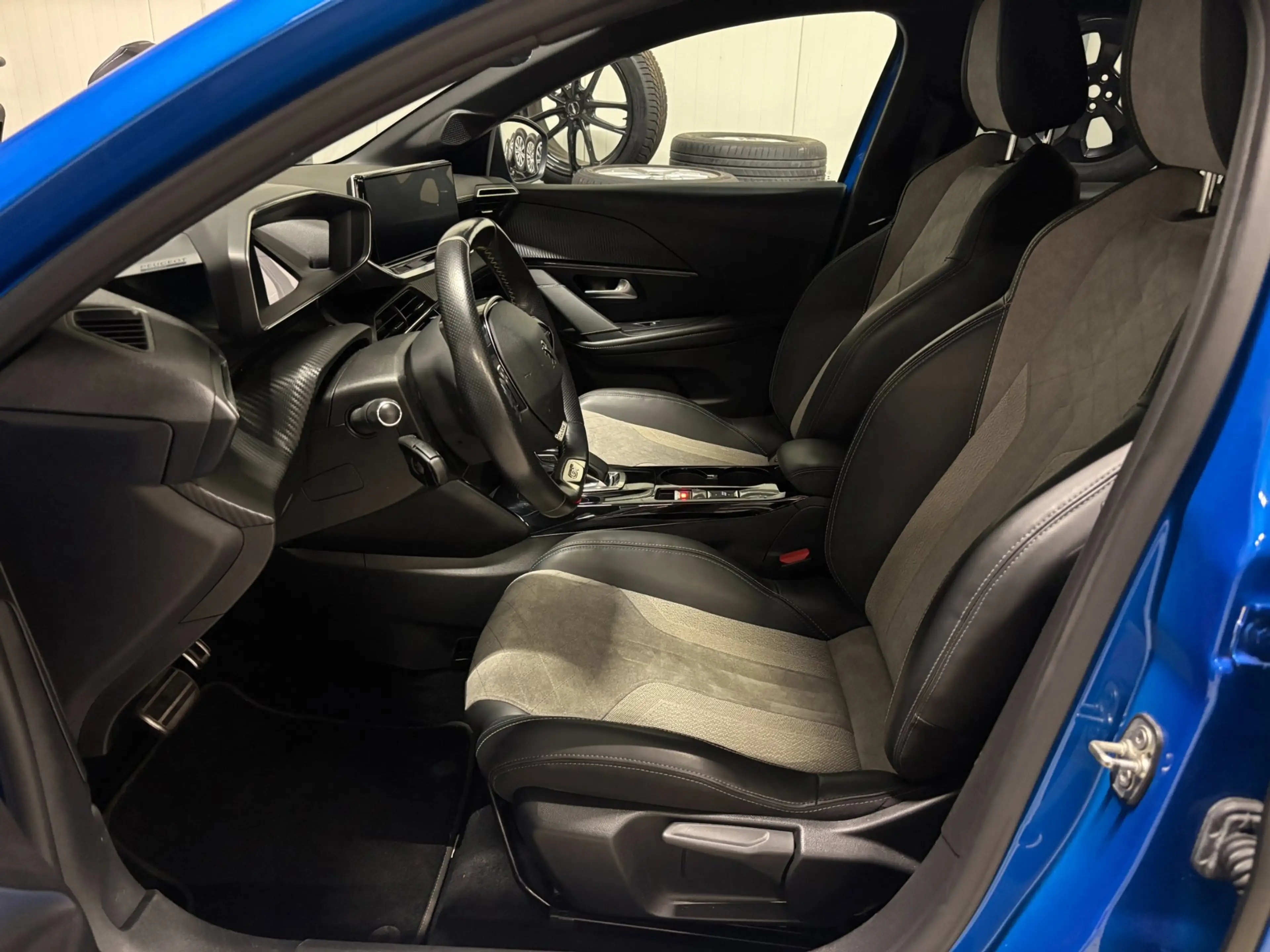 Peugeot e-208 EV GT 350 50 kWh|Carplay|Stoelverw|Cruise|Camera — photo 35