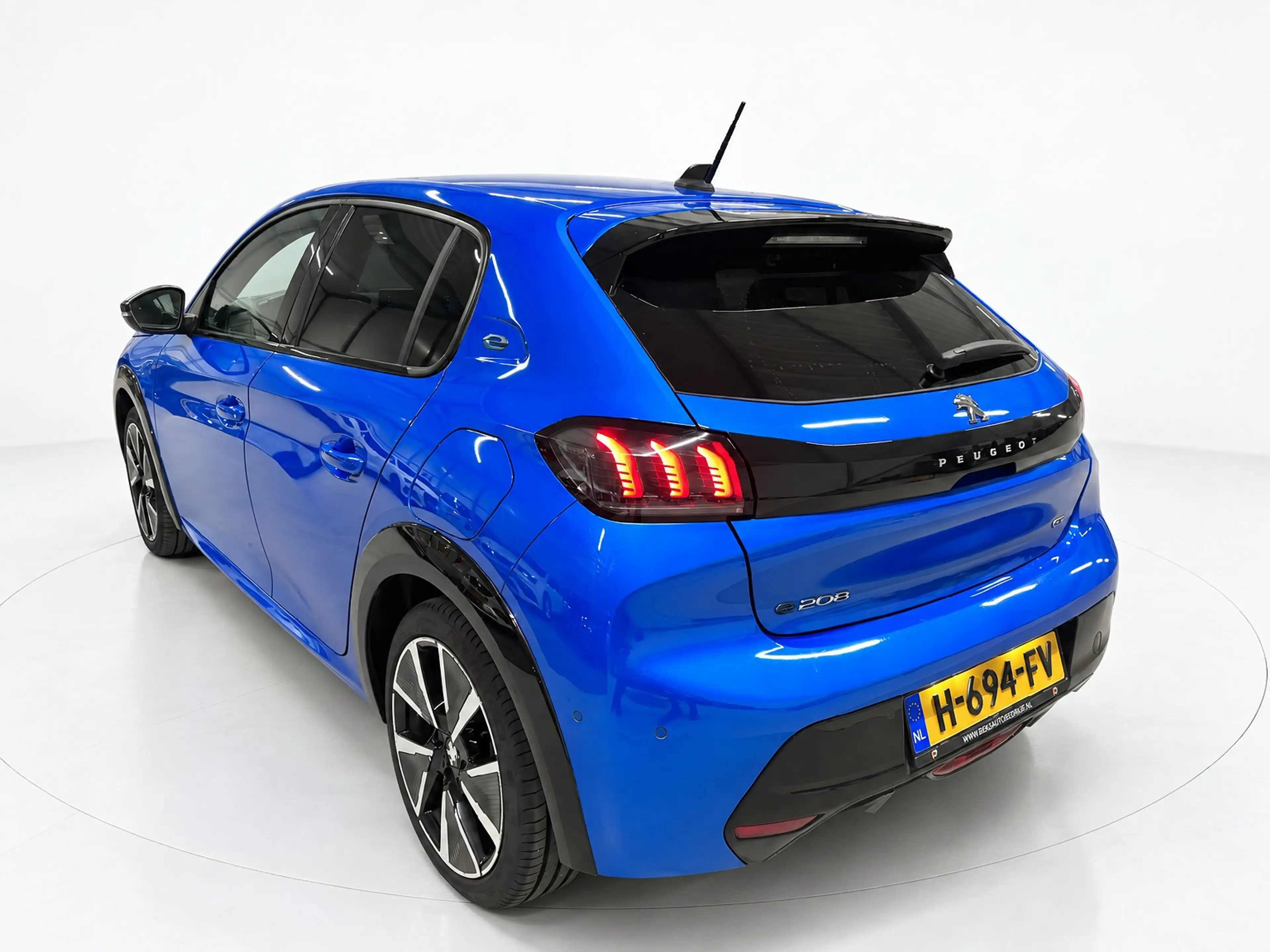Peugeot e-208 EV GT 350 50 kWh|Carplay|Stoelverw|Cruise|Camera — photo 7