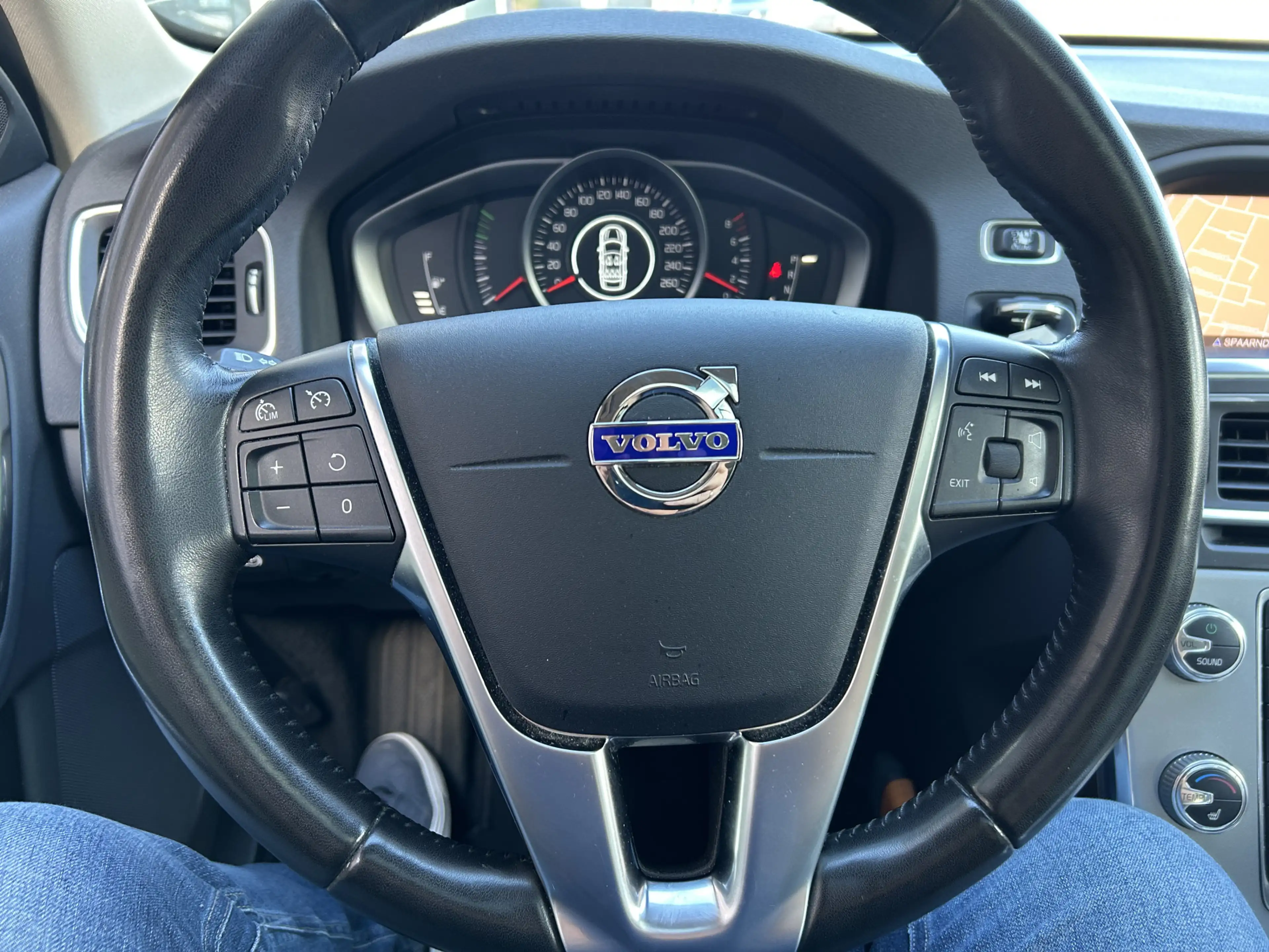 Volvo V60 1.5 T2 Polar+ airco/ecc leer navigatie automaat — photo 13