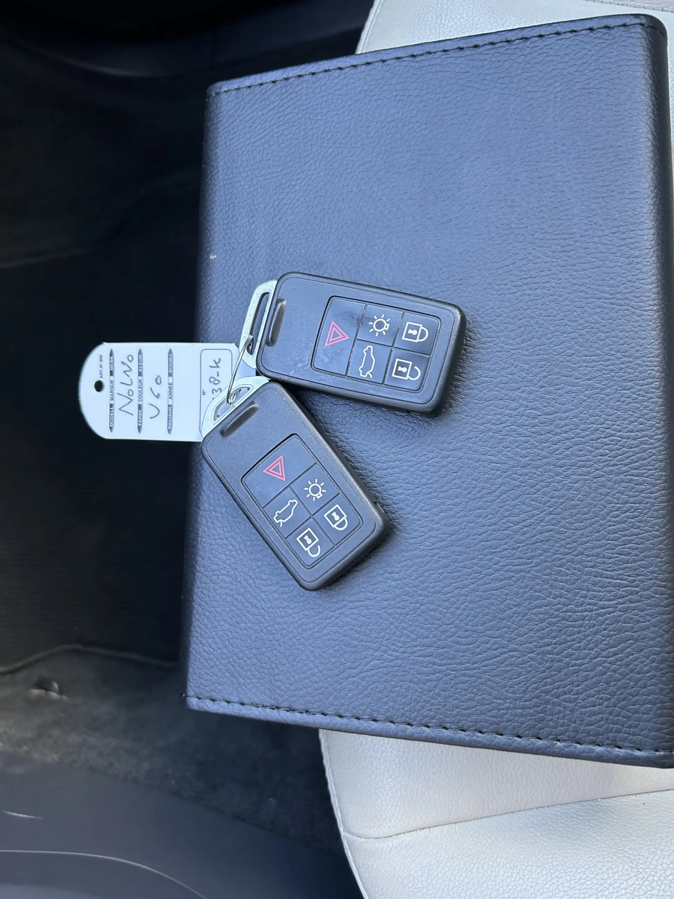 Volvo V60 1.5 T2 Polar+ airco/ecc leer navigatie automaat — photo 6