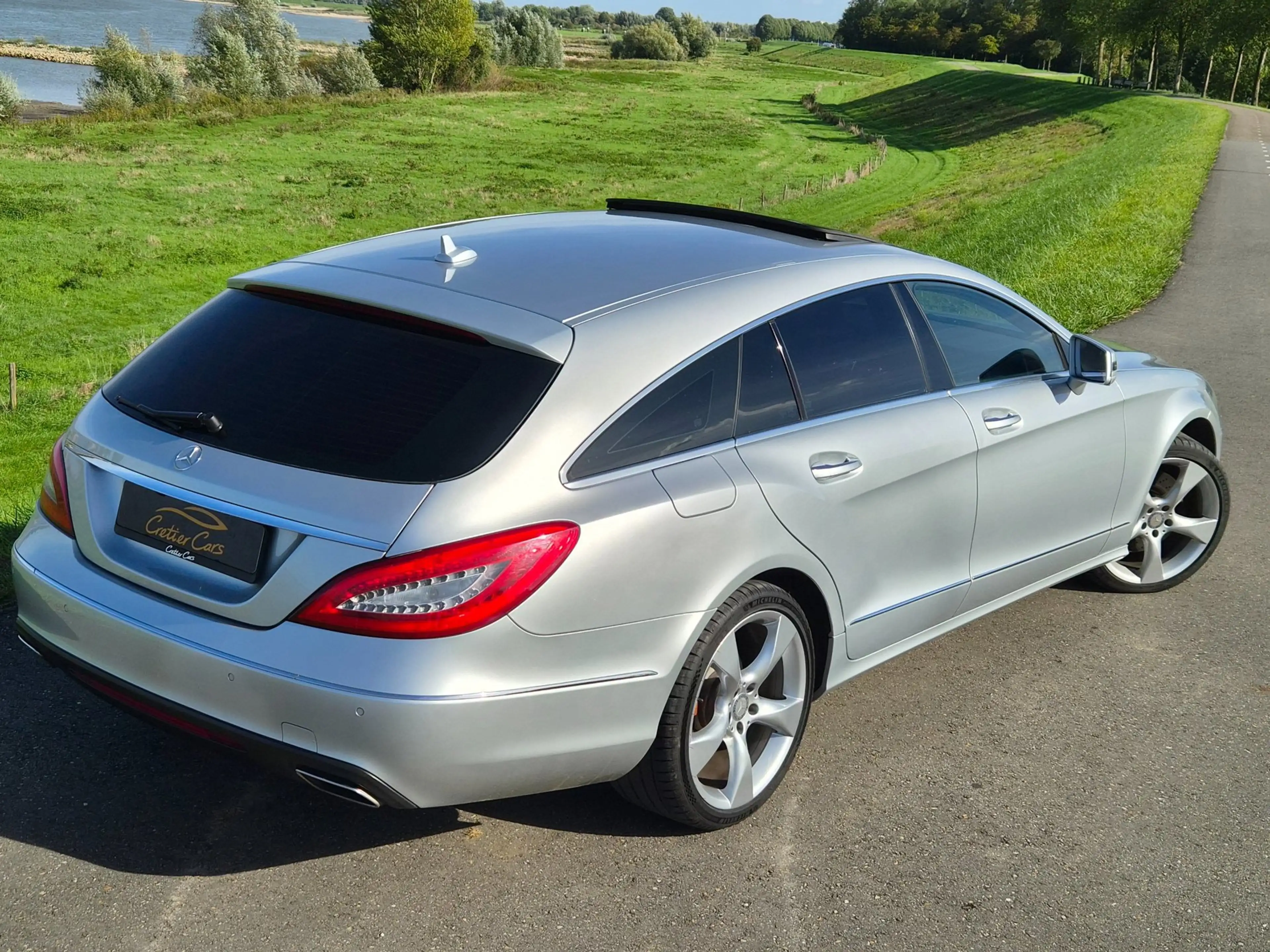 Mercedes-Benz CLS 350 Shooting Brake — photo 6