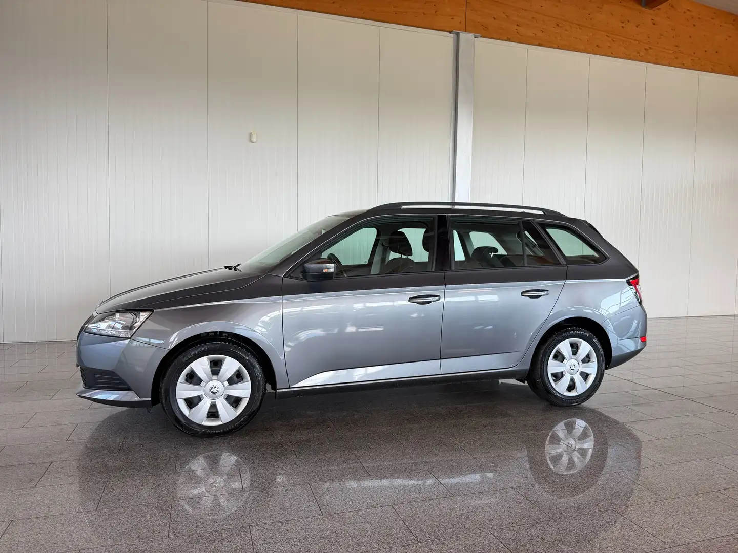 Skoda Fabia Ambition Combi Grau - 1