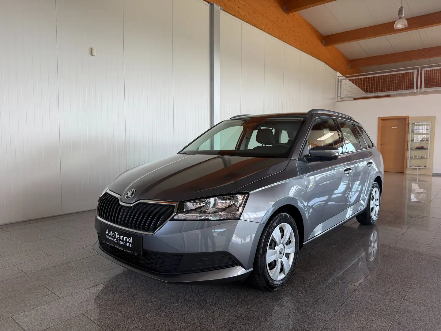 Skoda Fabia Ambition Combi Grau - 2