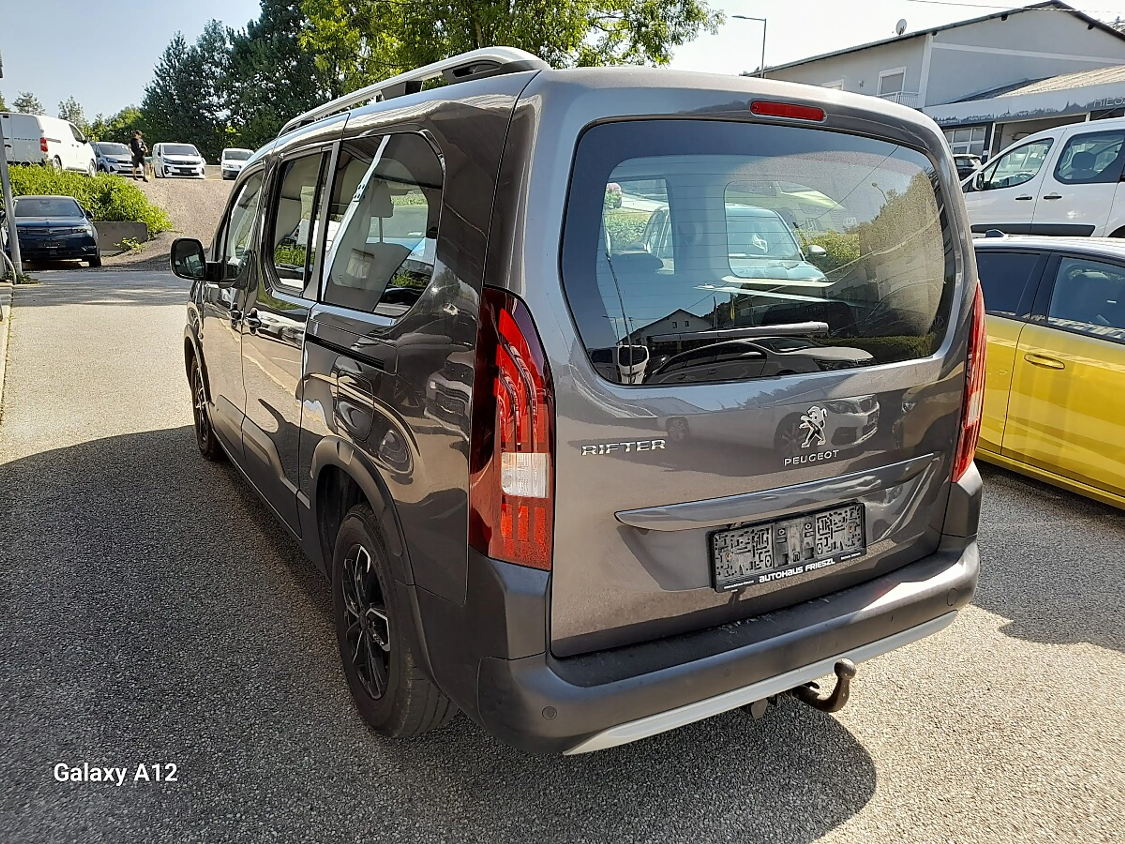Peugeot Rifter 1.5 BlueHDi 100 FAP Allure Lang Start&Stop — photo 3