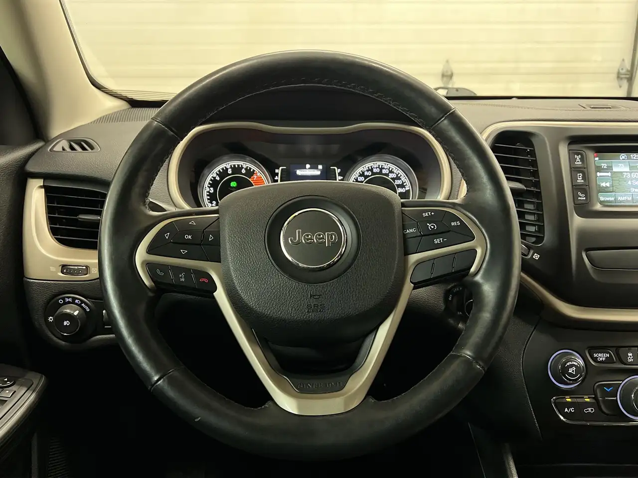 Jeep Cherokee fotografie Jeep Cherokee