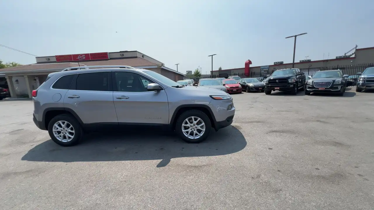 Jeep Cherokee fotografie Jeep Cherokee