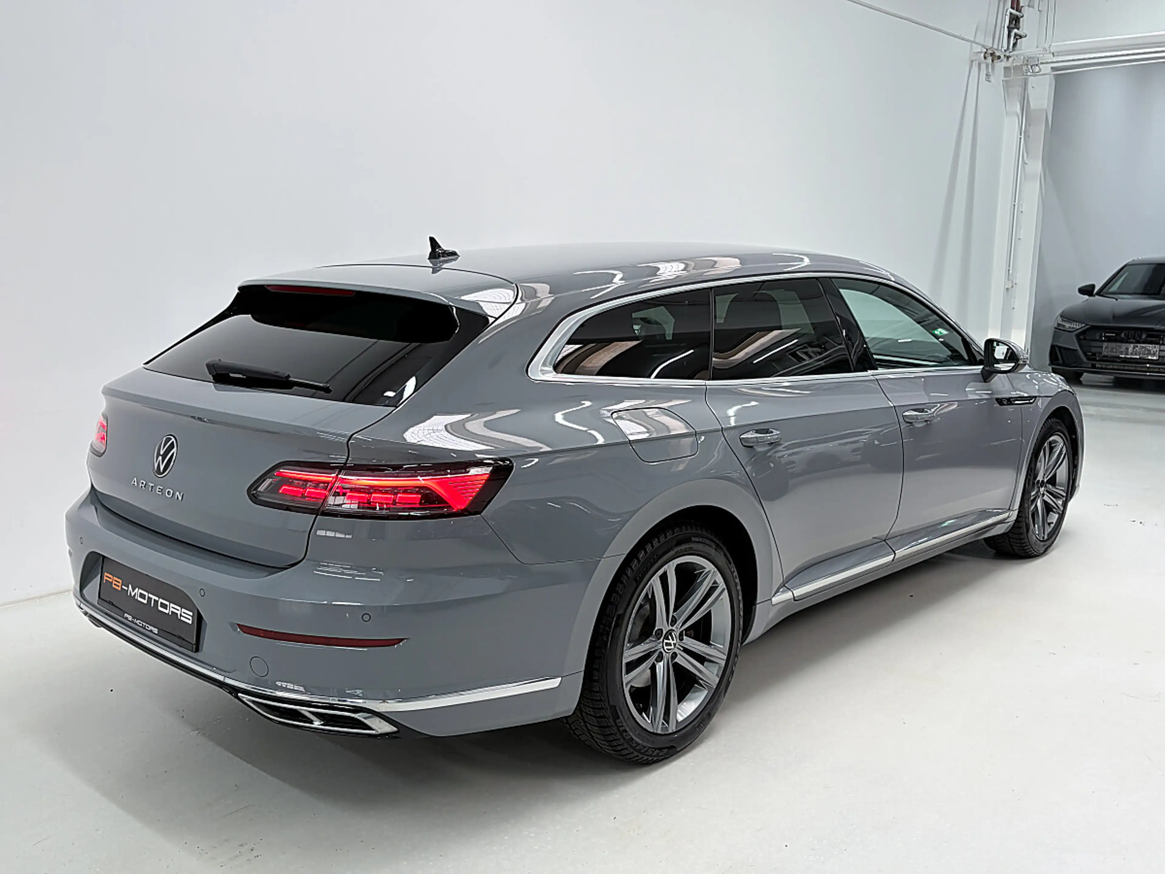 Volkswagen Arteon SB R-Line 2.0 TDI DSG R-Line Mondsteingrau R Si... — photo 5