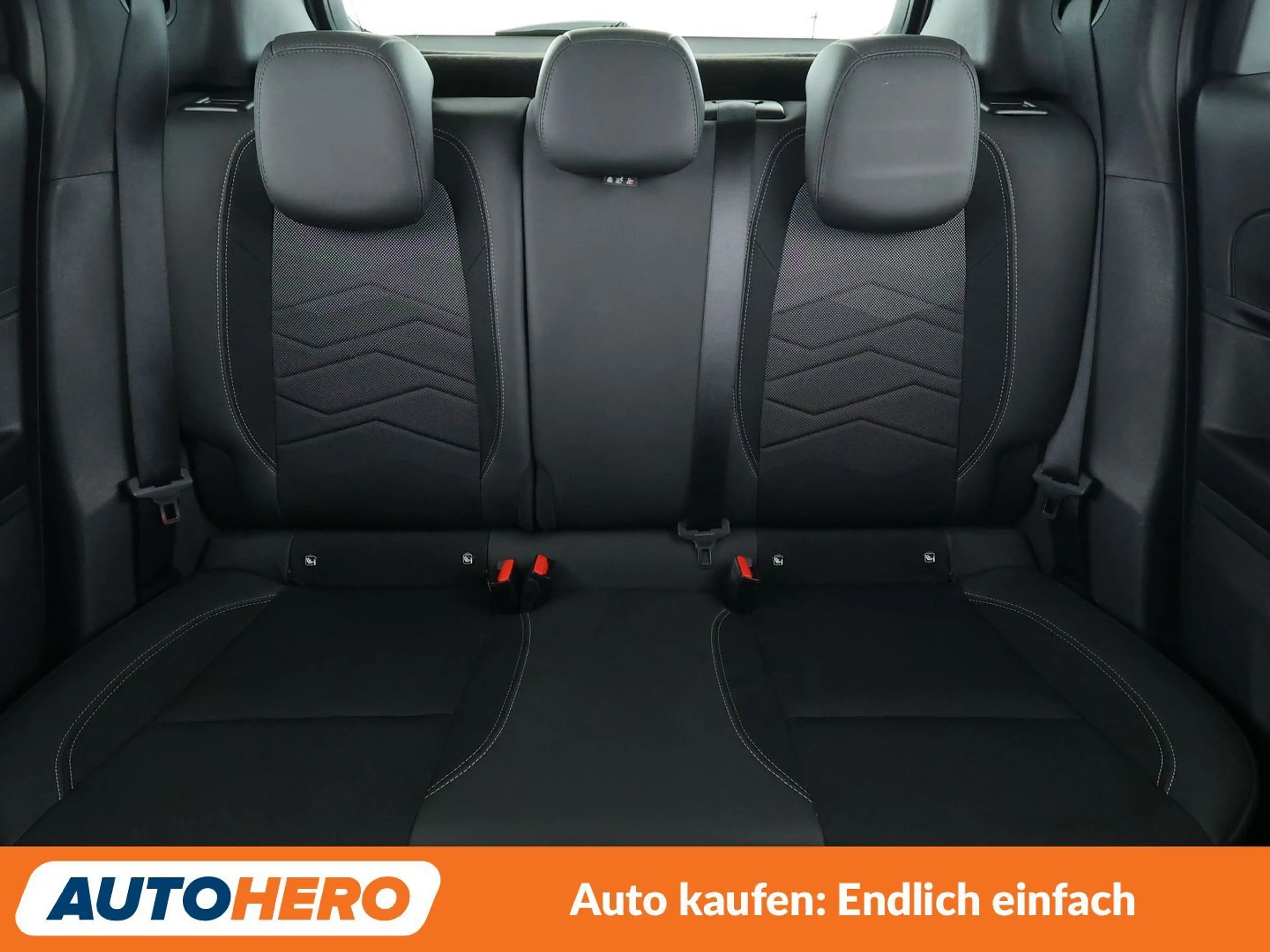 Jeep Avenger 1.2 T-GDI Altitude *NAVI*LED*ACC*CAM*PDC*SHZ* — photo 15