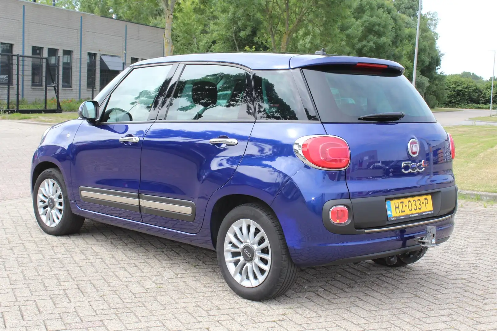 Fiat 500L 1.3 M-Jet Lounge AUTOMAAT 1E EIG. PANO CAMERA LEDE Bleu - 2