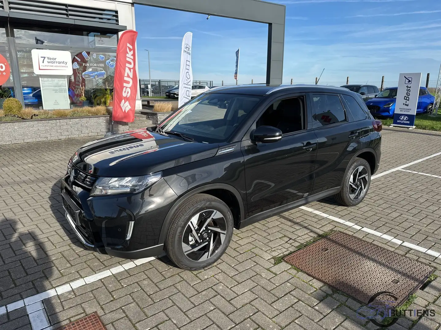 Suzuki Vitara Grand Luxe Xtra SHVS 2WD (MY23) Noir - 1