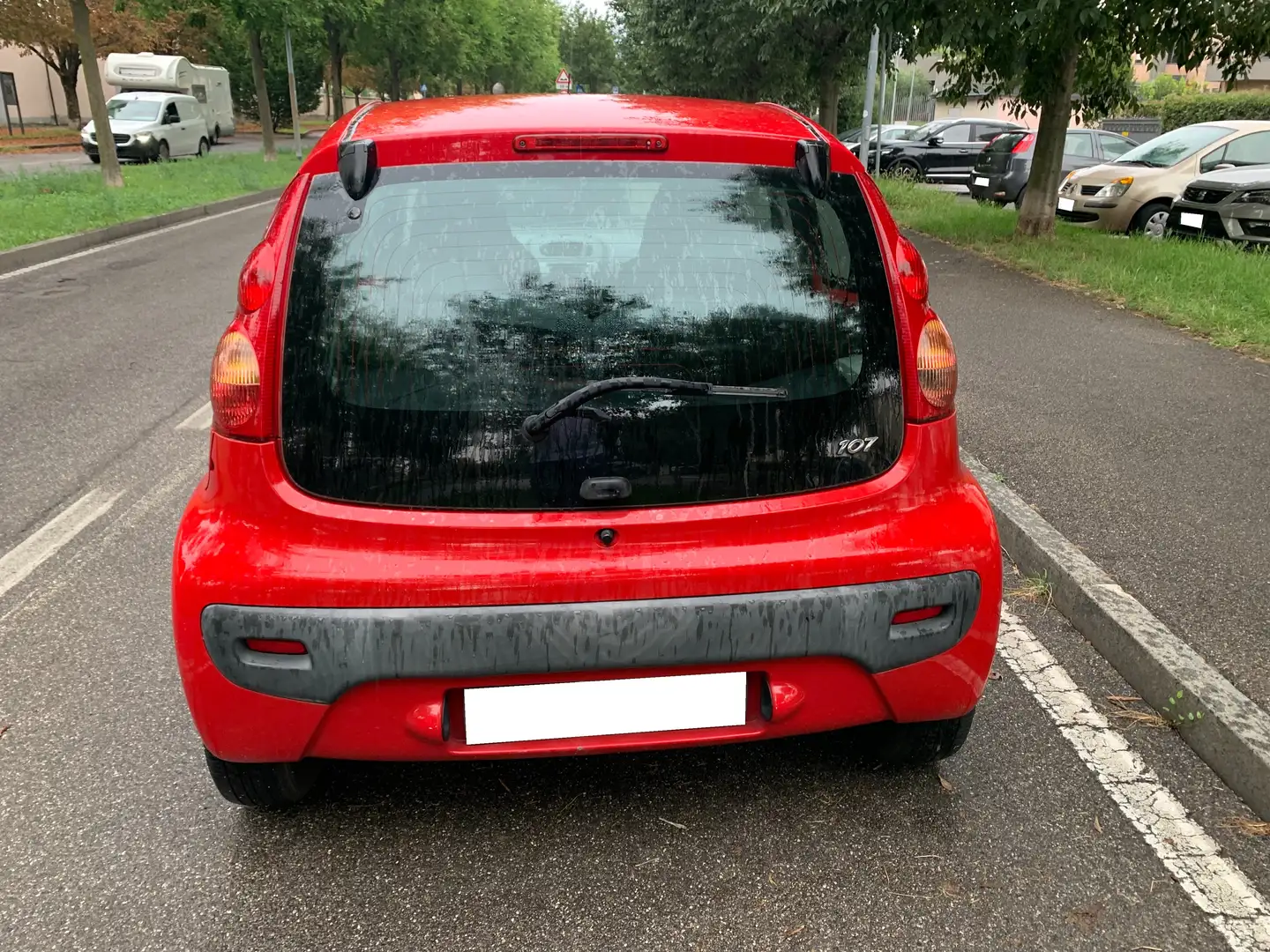 Peugeot 107 1.0 SWEET YEARS (2008) Rouge - 2