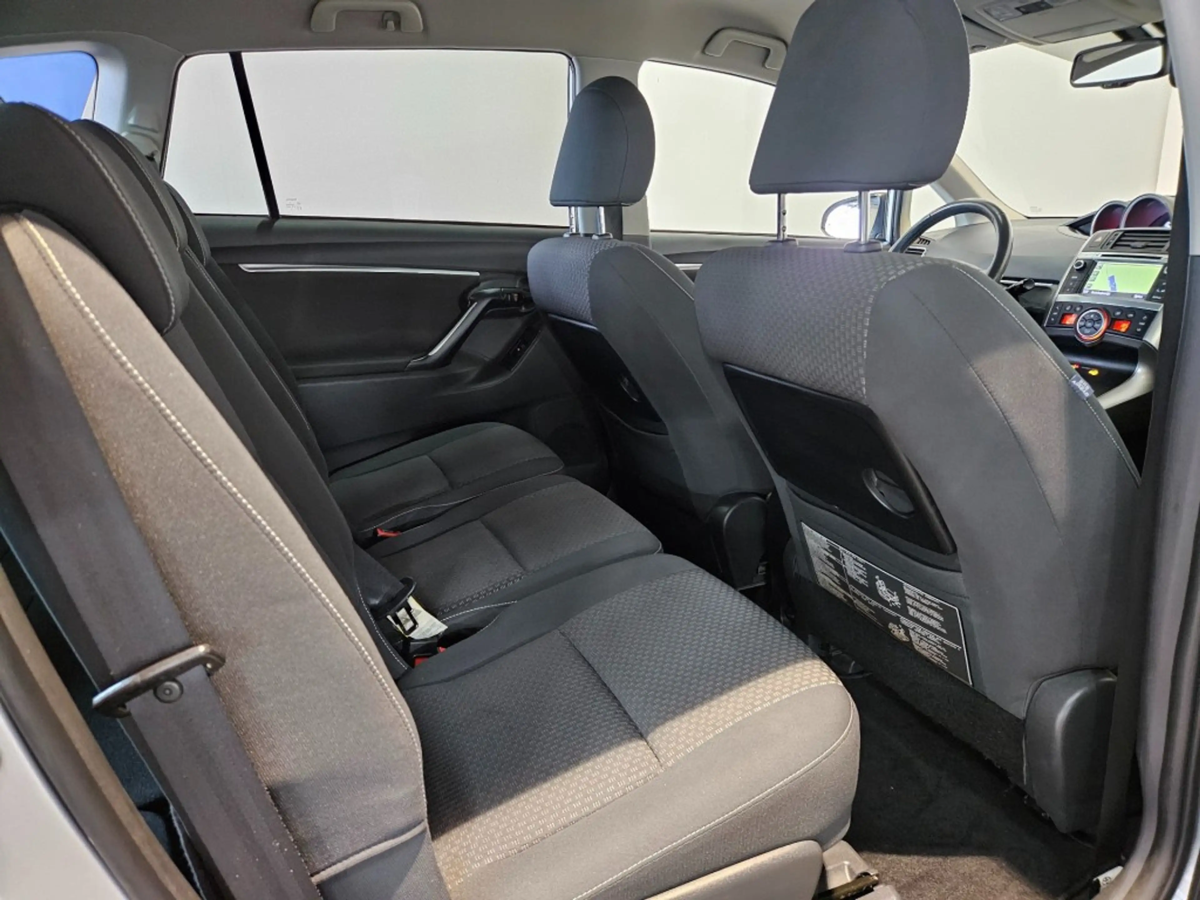 Toyota Verso 1.8 VVT-I ASPIRATION / Trekhaak / Camera / Navi — photo 15