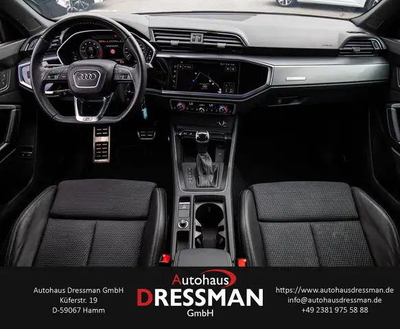 Audi Q3 view 13