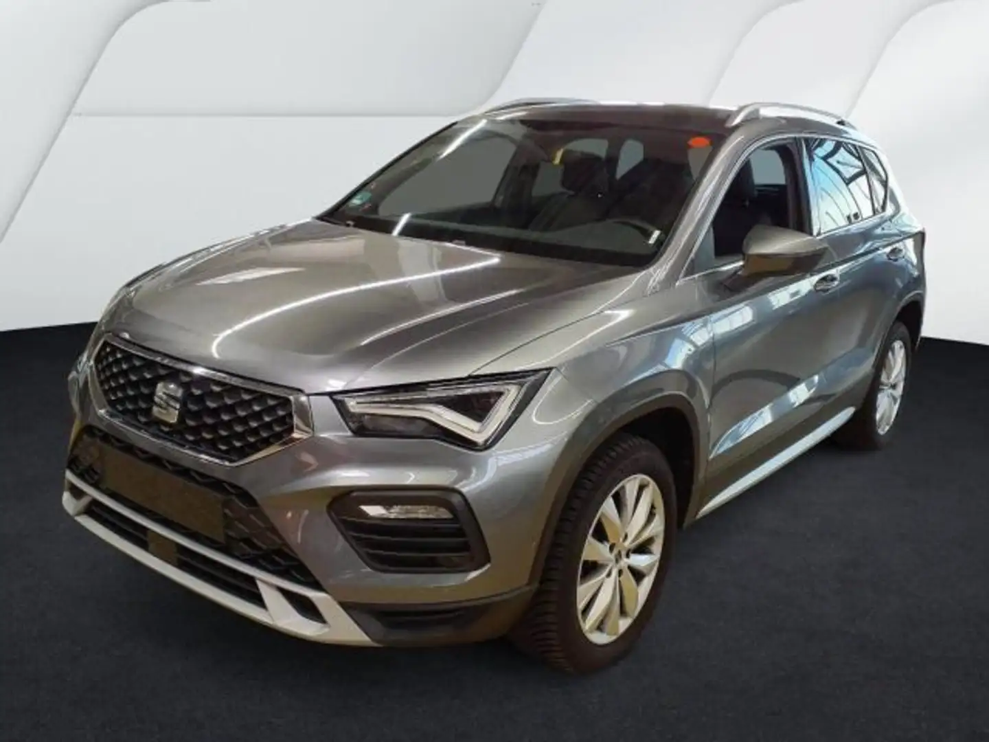 SEAT Ateca 1.5 TSI DSG X-PERIENCE LED+NAV+ACC+SHZ+RFK Grau - 2