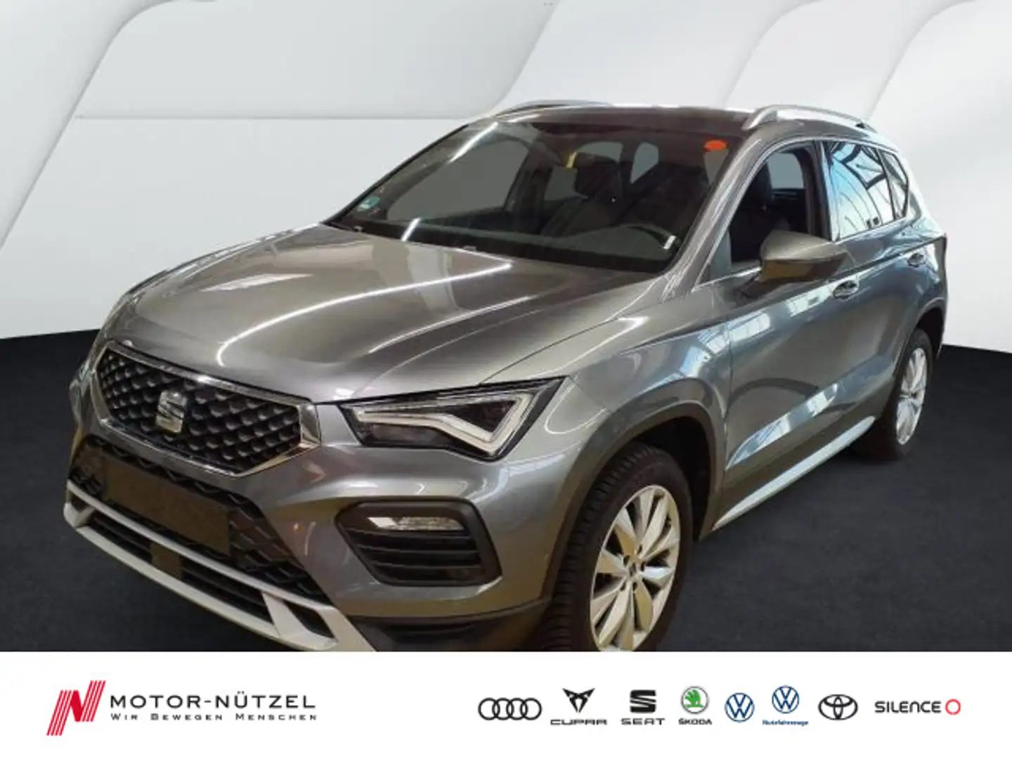 SEAT Ateca 1.5 TSI DSG X-PERIENCE LED+NAV+ACC+SHZ+RFK Grau - 1