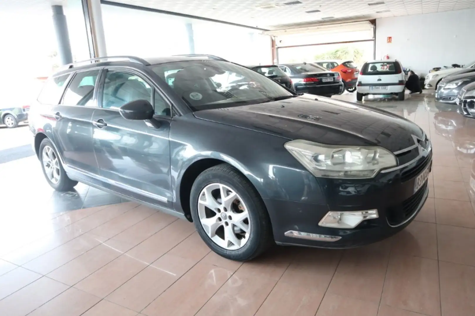 Citroen C5 Tourer 2.0HDI Business Negro - 1