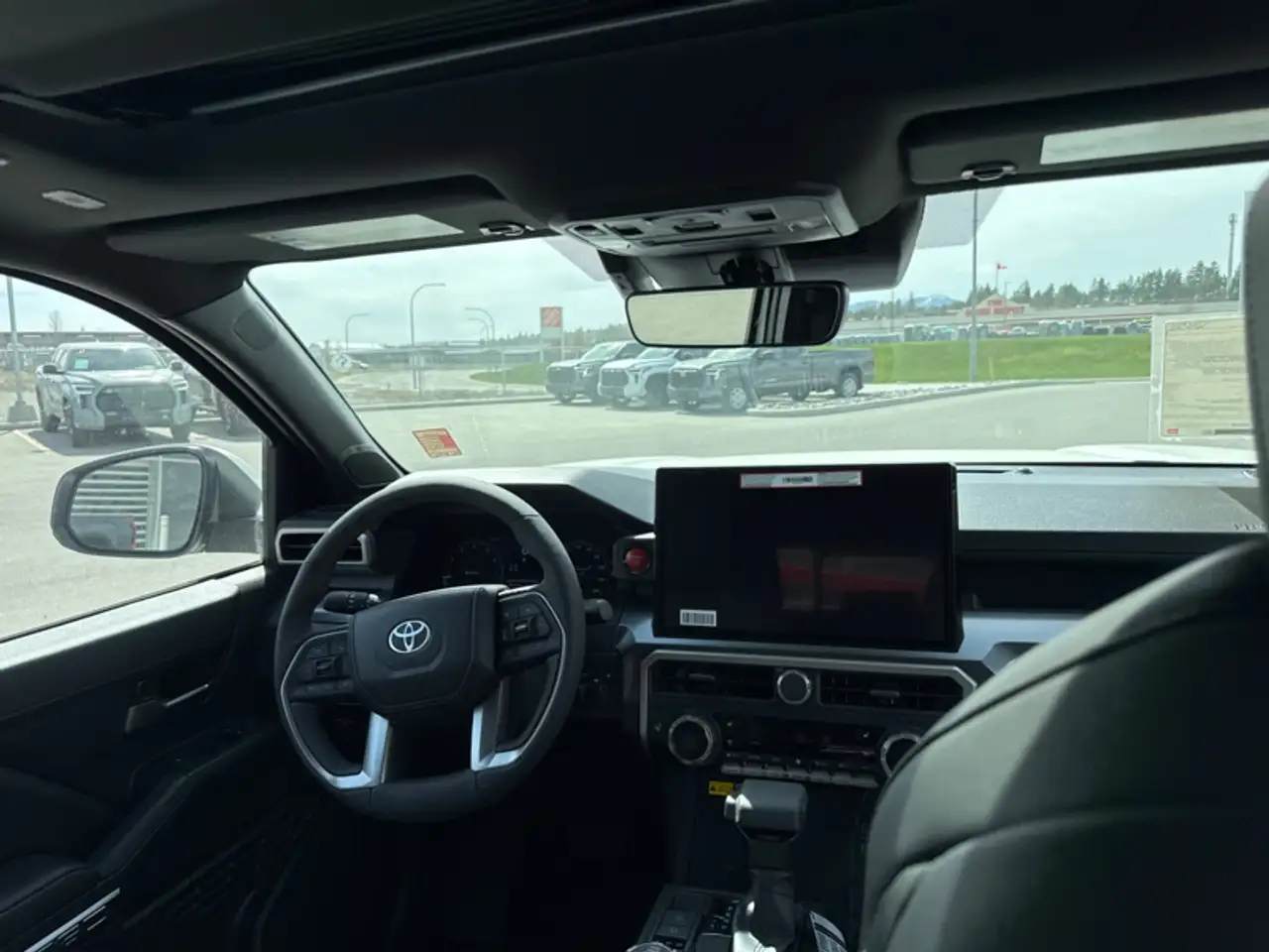 Toyota Tacoma снимка Toyota Tacoma