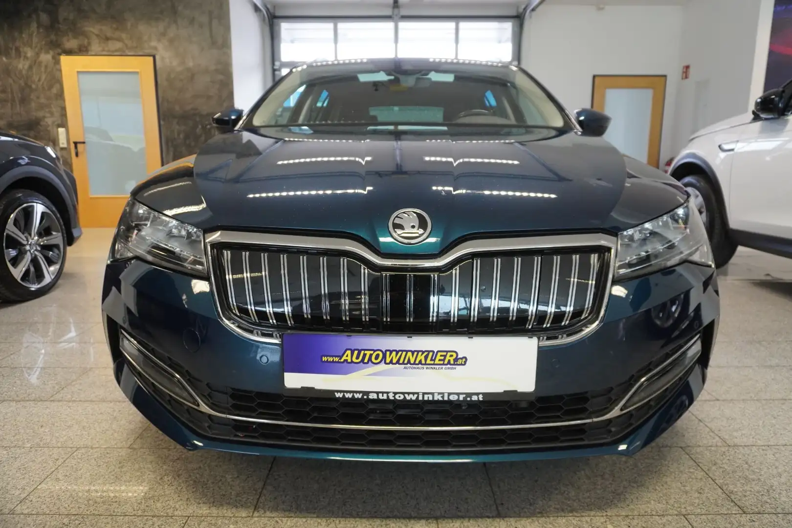 Skoda Superb Kombi 1,4 TSI PHEV Pano/Virtual Blau - 2