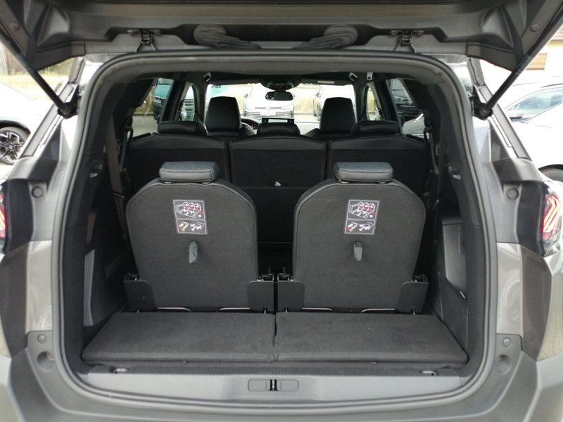 Peugeot 5008 1.5 HDI Automatik / 7-Sitze, Navi, RFK, LED — photo 14