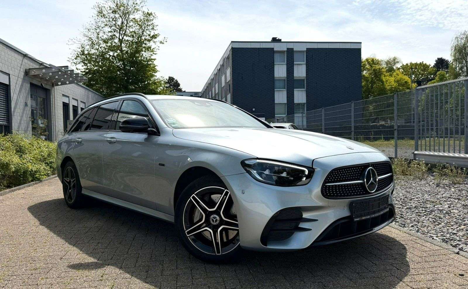 Second hand Mercedes Benz E-Class 300