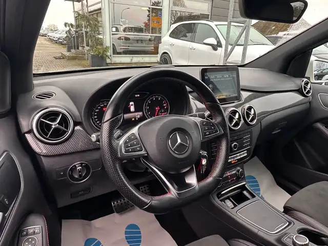 Mercedes-Benz B Class view 10