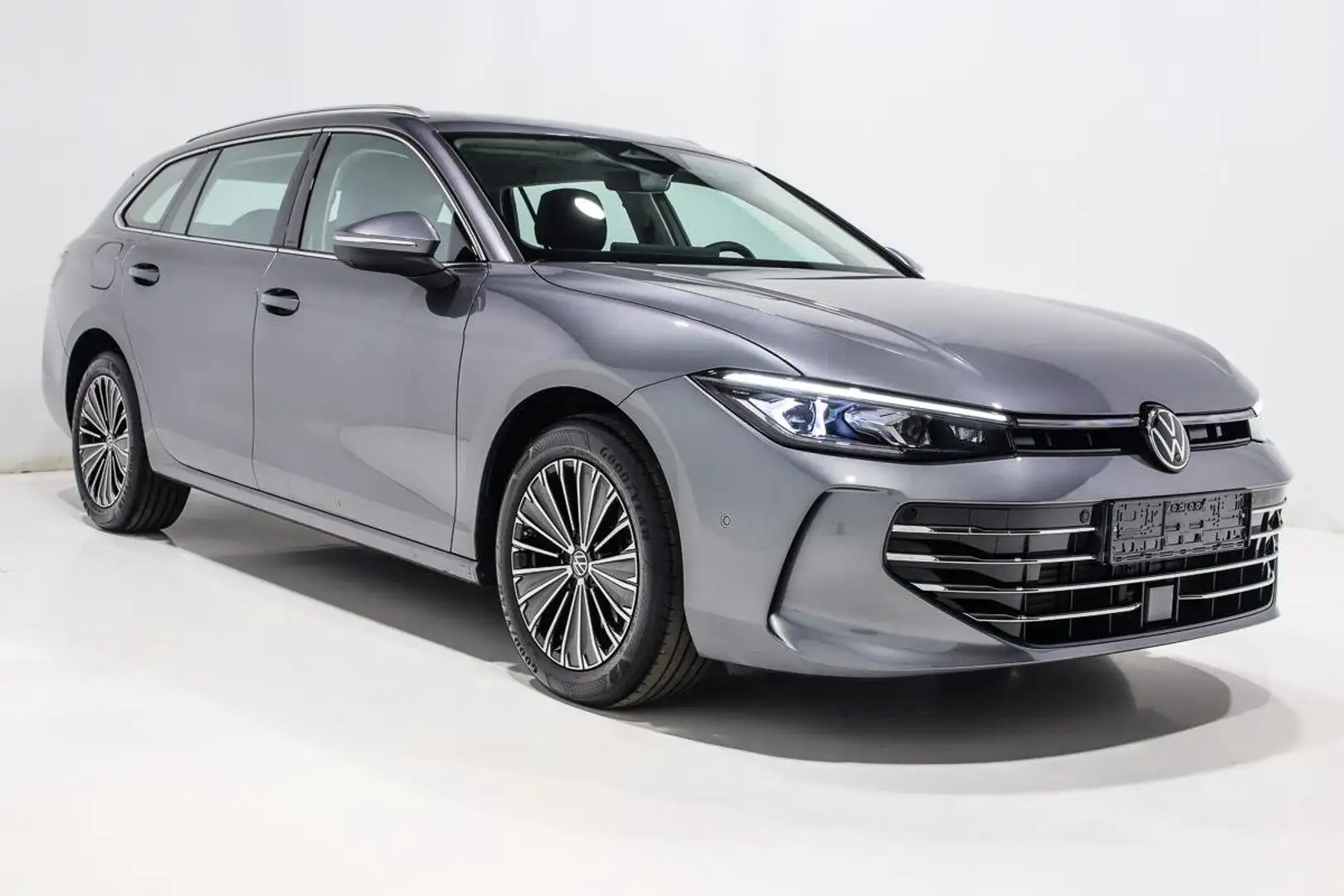 Volkswagen Passat Variant Passat Variant 2.0 TDi Elegance Business Premi DSG Gris - 1